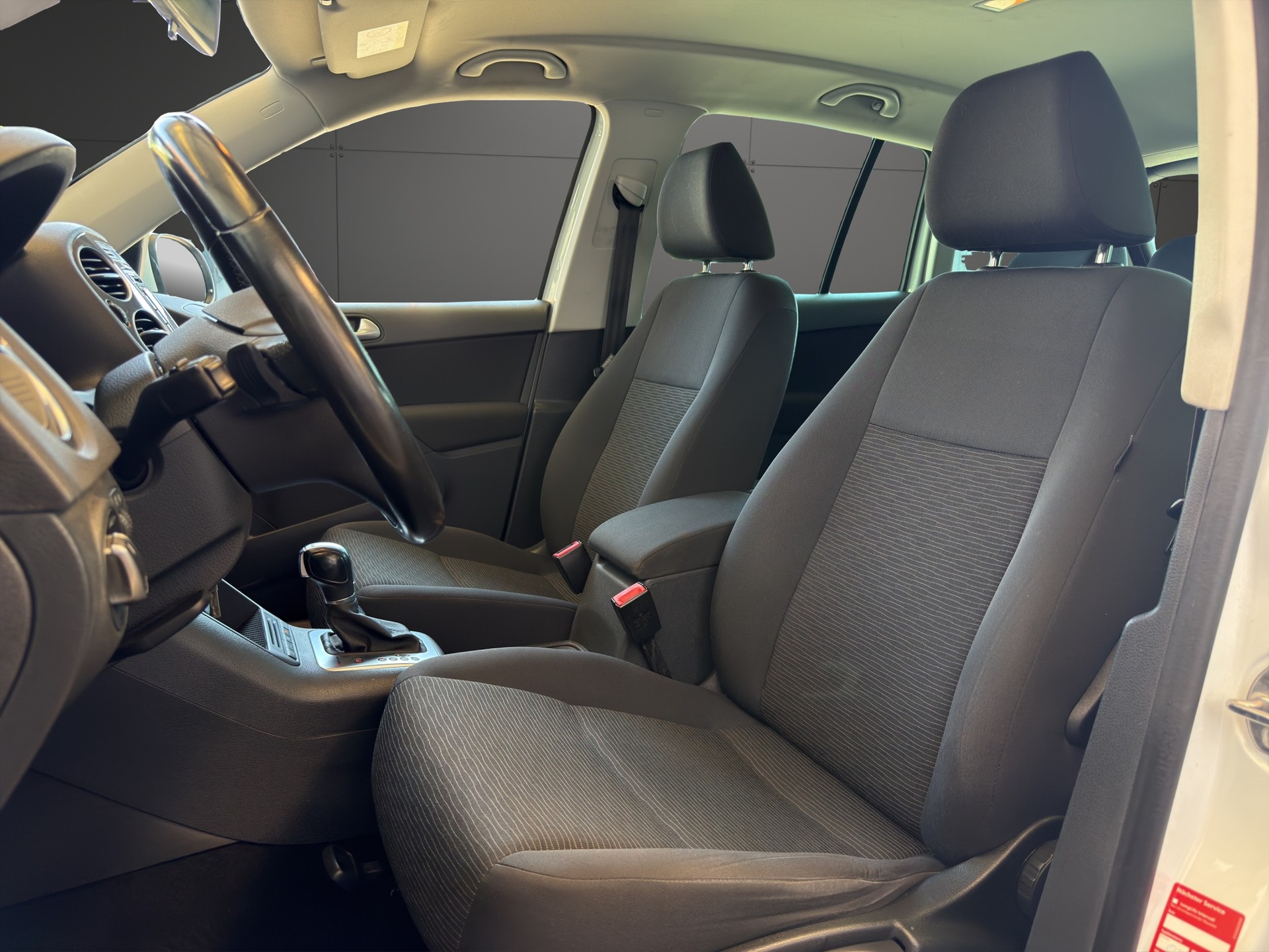 VW Tiguan 2.0 TDI BlueMotion Track&Field 4Motion DSG-image-21