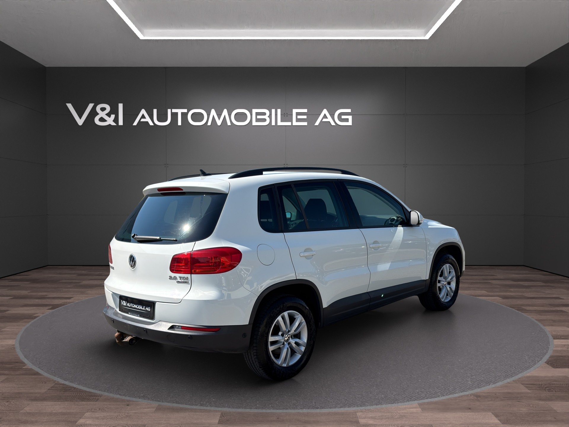 VW Tiguan 2.0 TDI BlueMotion Track&Field 4Motion DSG-image-4