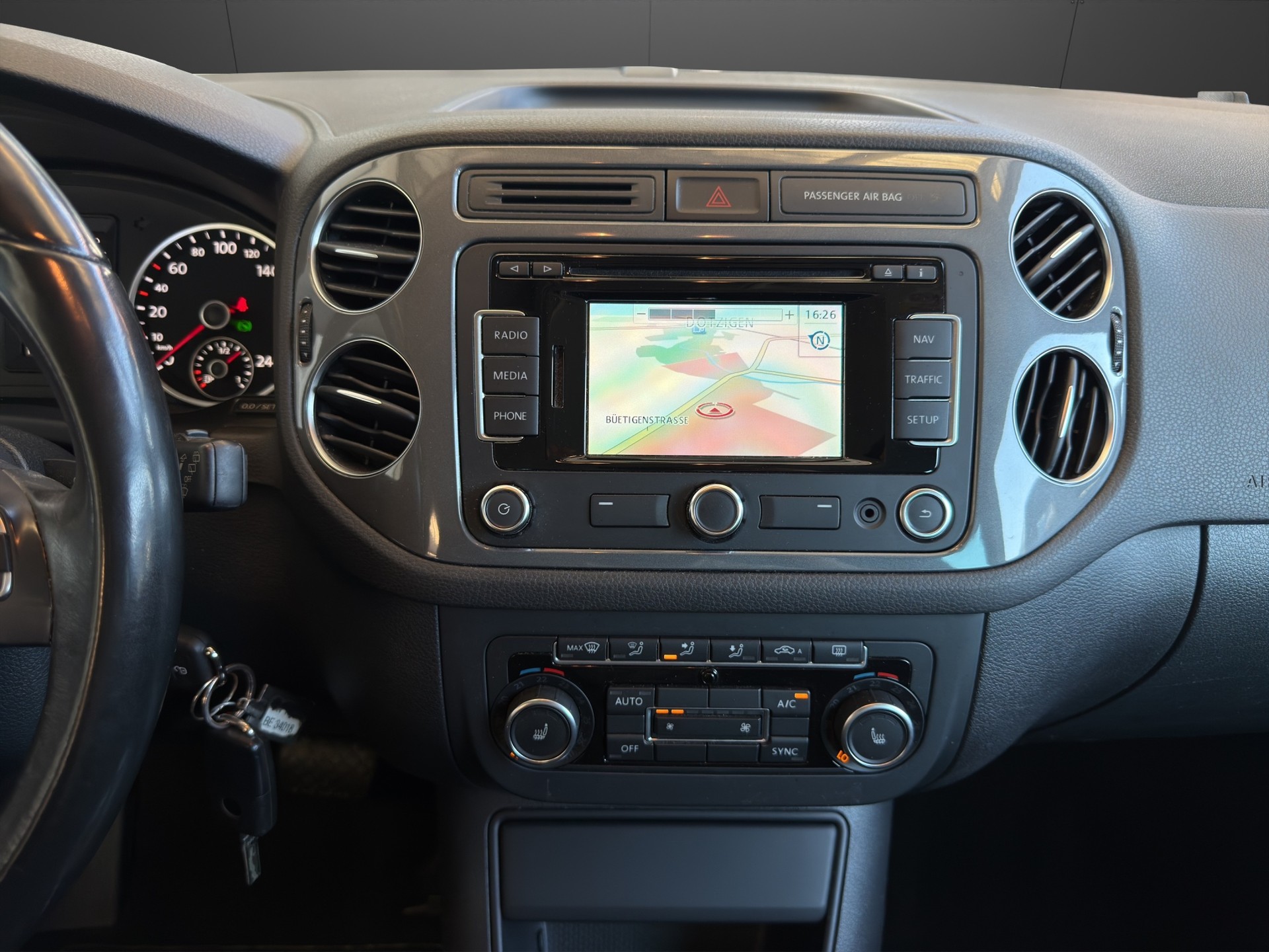 VW Tiguan 2.0 TDI BlueMotion Track&Field 4Motion DSG-image-13