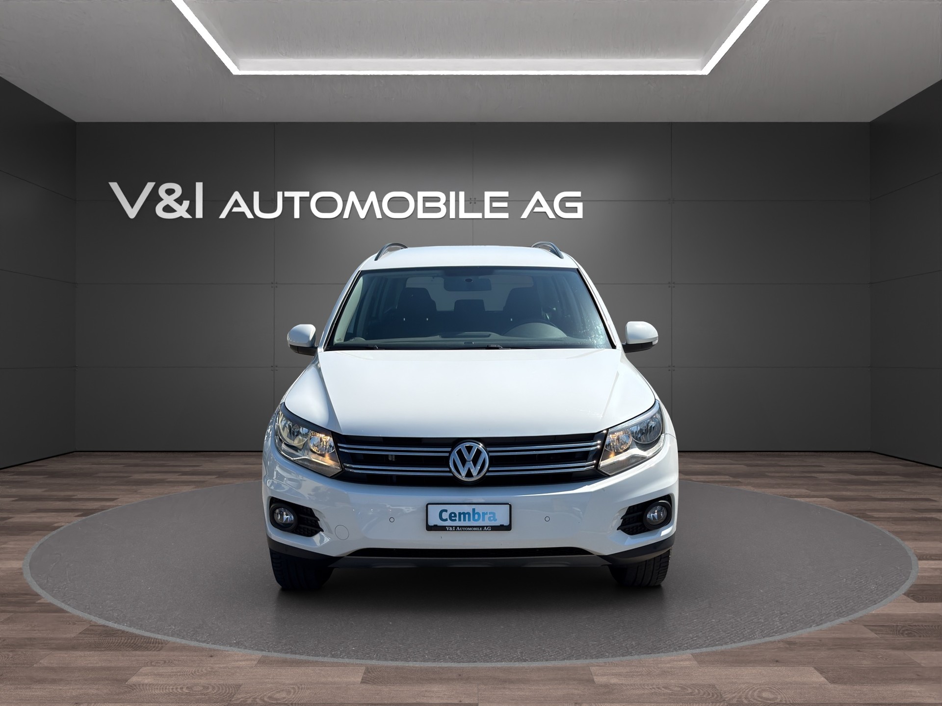 VW Tiguan 2.0 TDI BlueMotion Track&Field 4Motion DSG-image-2