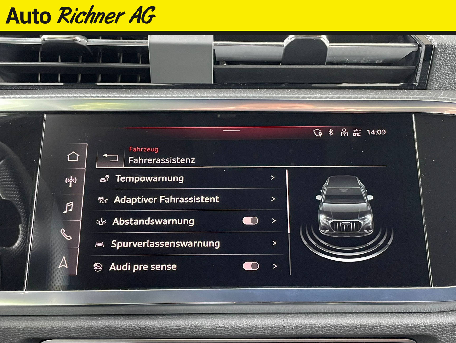 AUDI Q3 2.0 35 TDI S line quattro S-Tronic-image-12