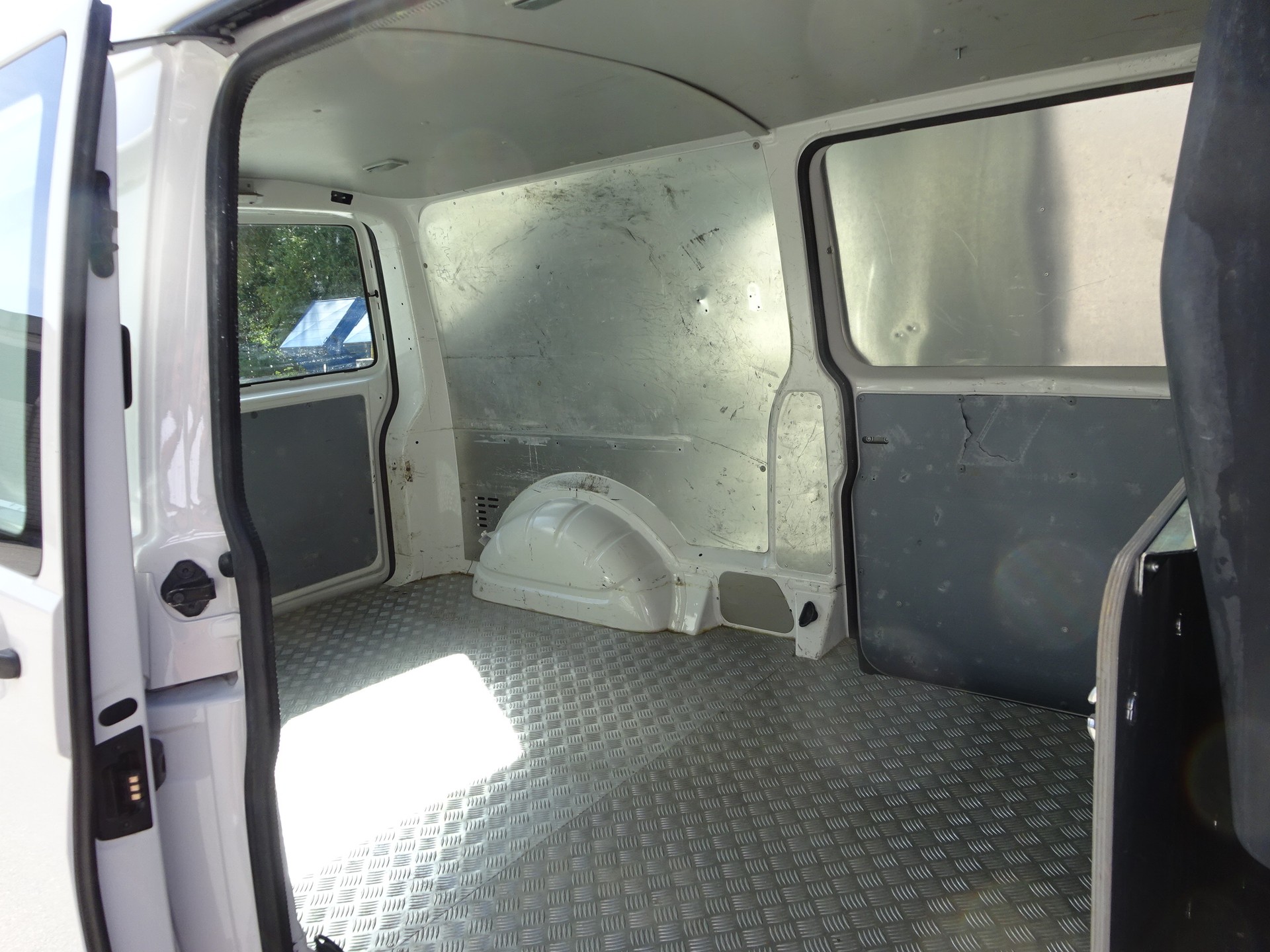 VW T6 2.0 TDI 4Motion-image-18