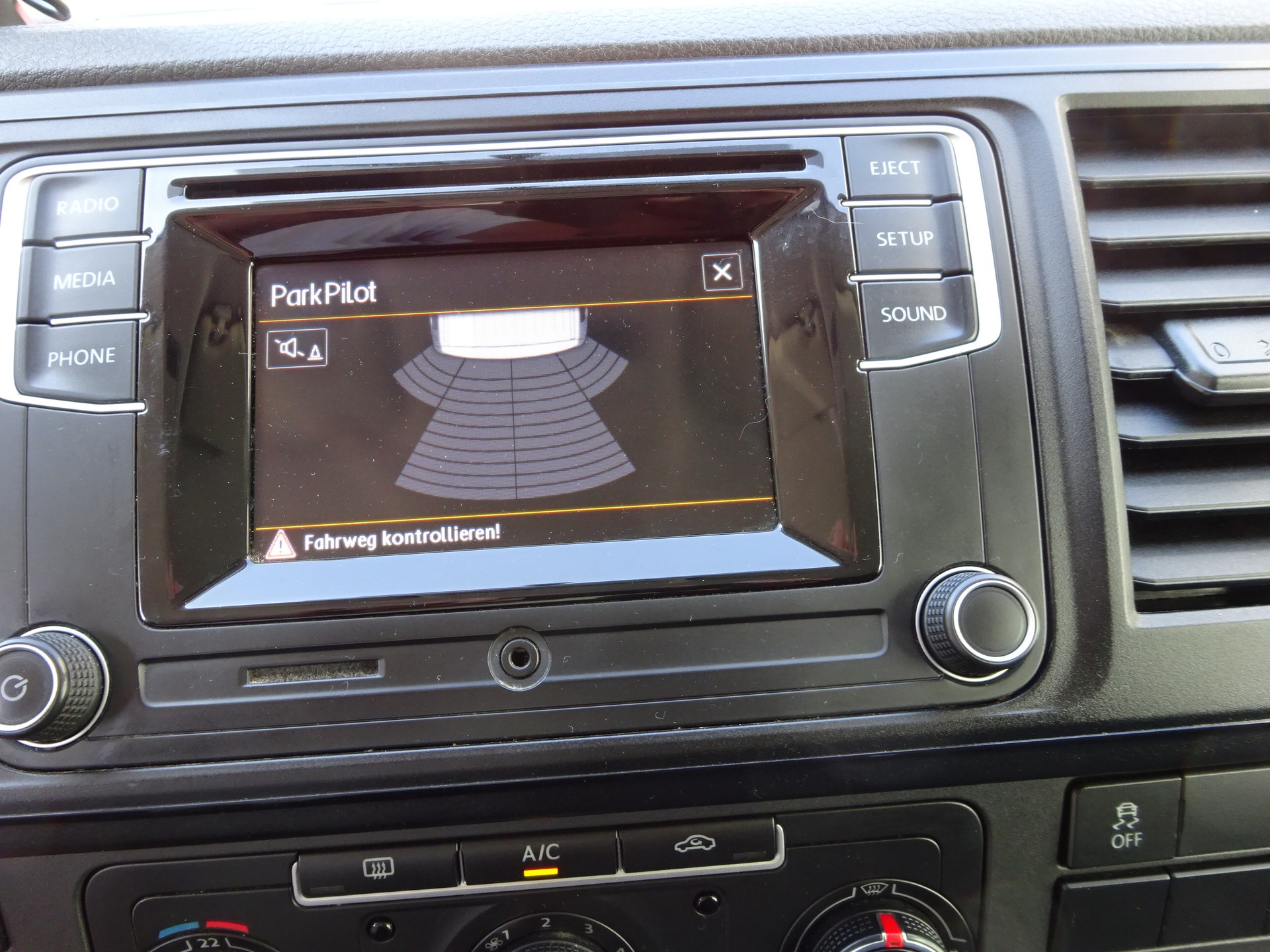 VW T6 2.0 TDI 4Motion-image-9