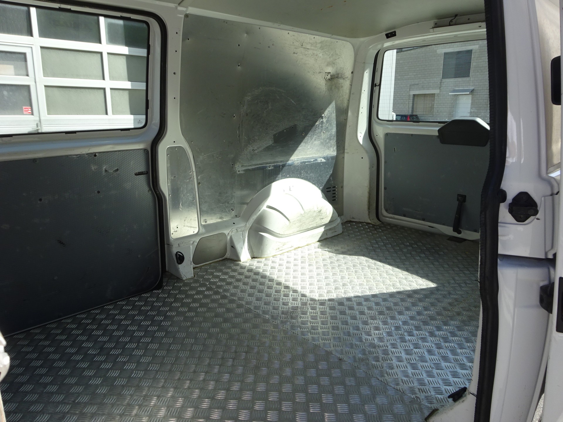 VW T6 2.0 TDI 4Motion-image-24