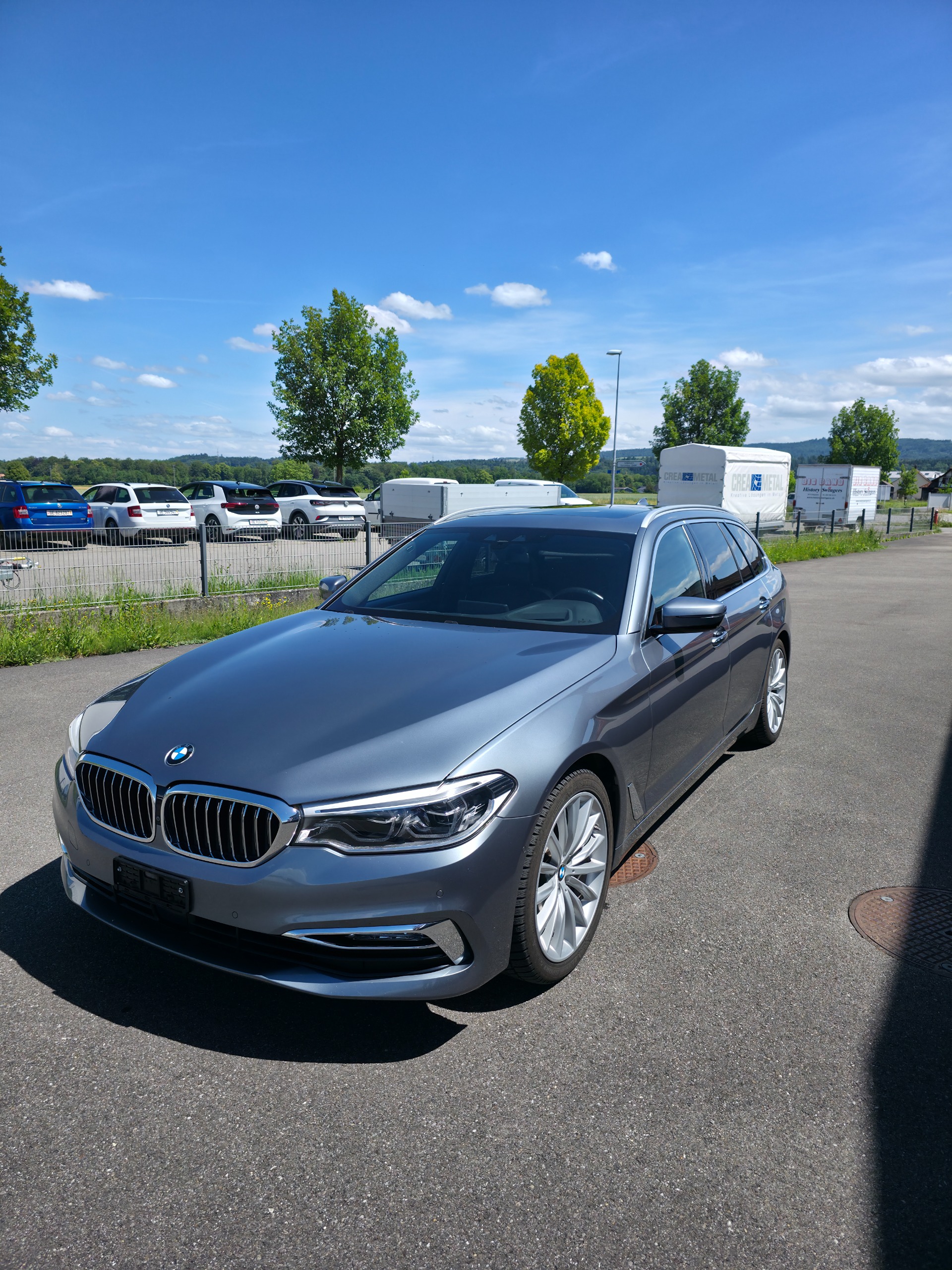 BMW BMW 540i xDrive Touring Luxury Line Steptronic-image-1