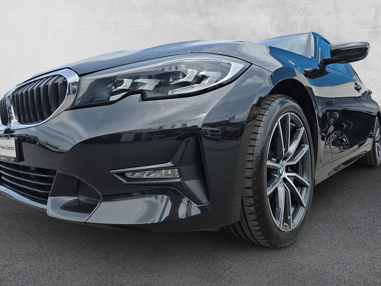 BMW 320i Sport Line G20-image-8
