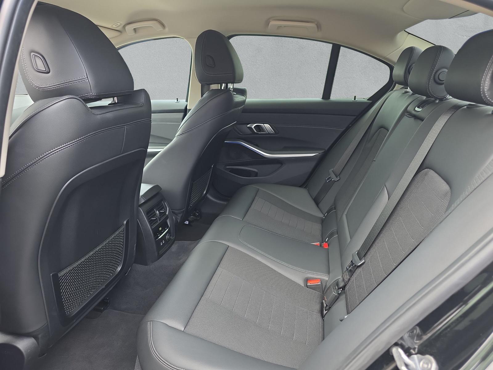 BMW 320i Sport Line G20-image-15