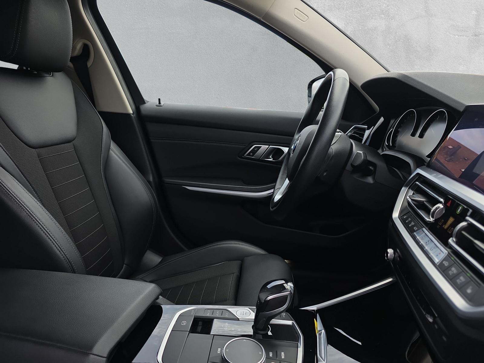 BMW 320i Sport Line G20-image-13