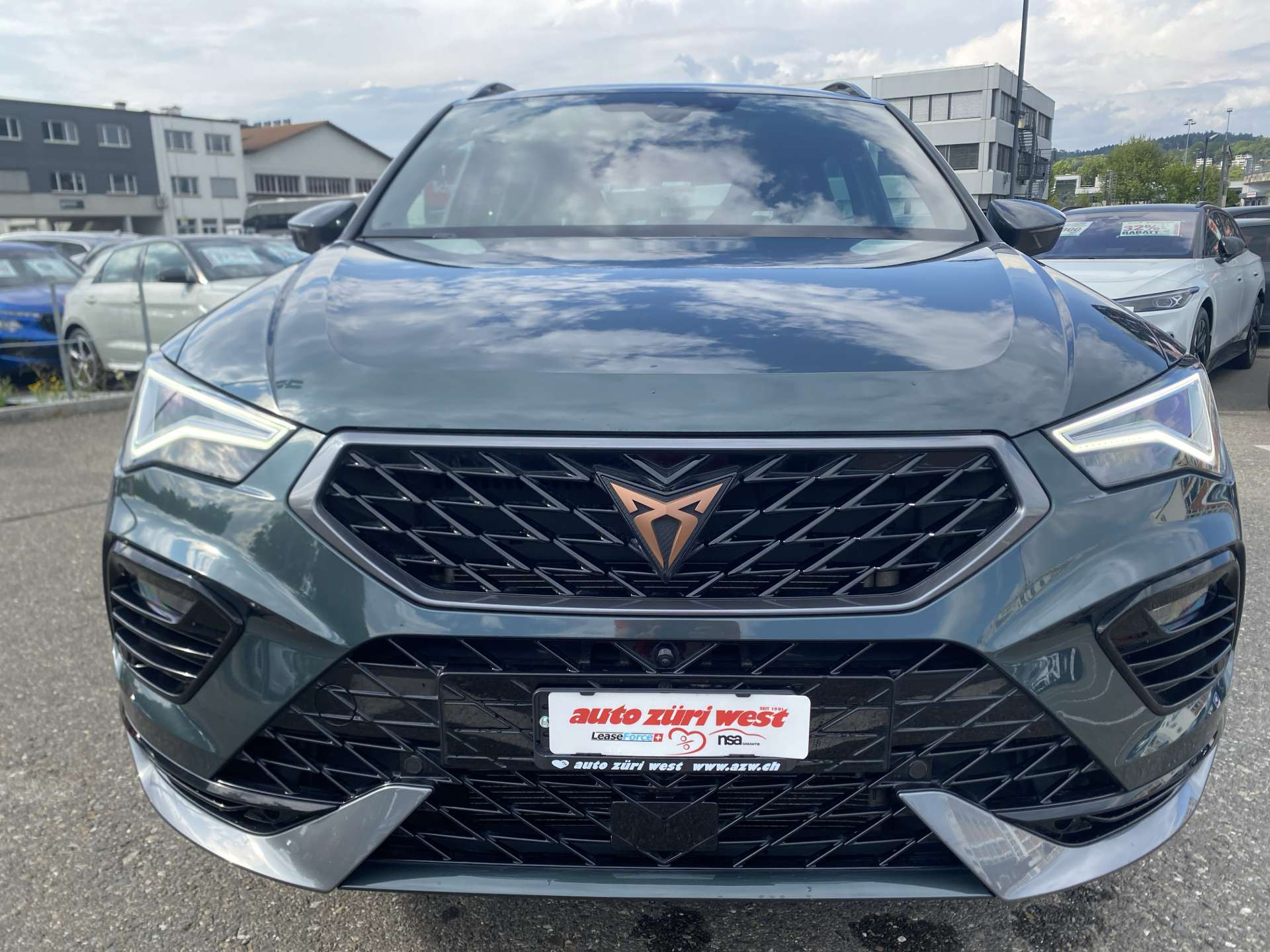 CUPRA Ateca 2.0TSI VZ 4Drive 300PS DSG-Automat-image-13