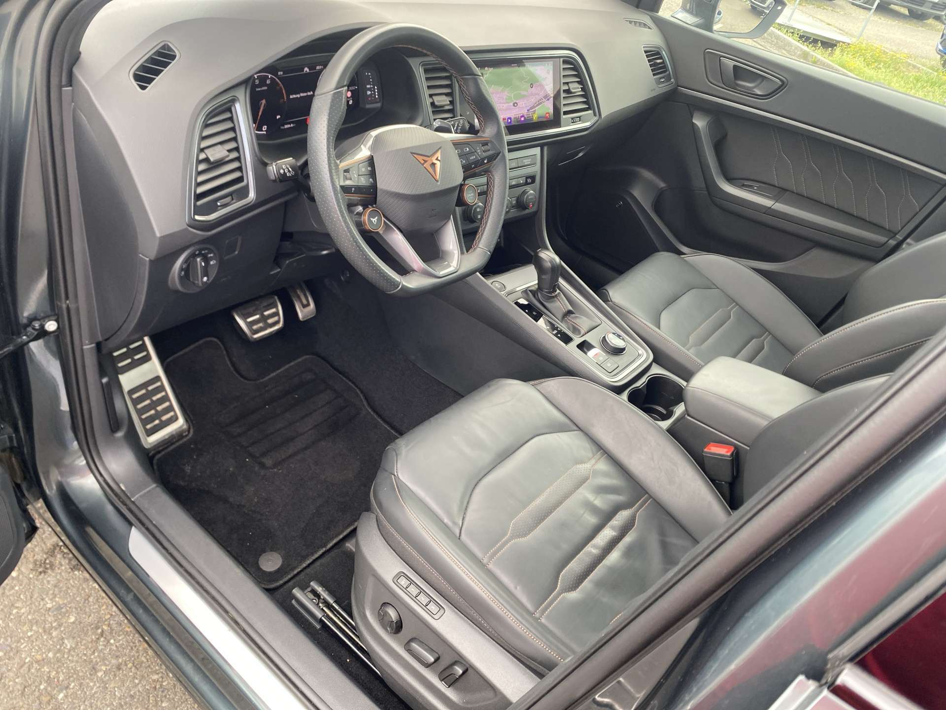 CUPRA Ateca 2.0TSI VZ 4Drive 300PS DSG-Automat-image-5