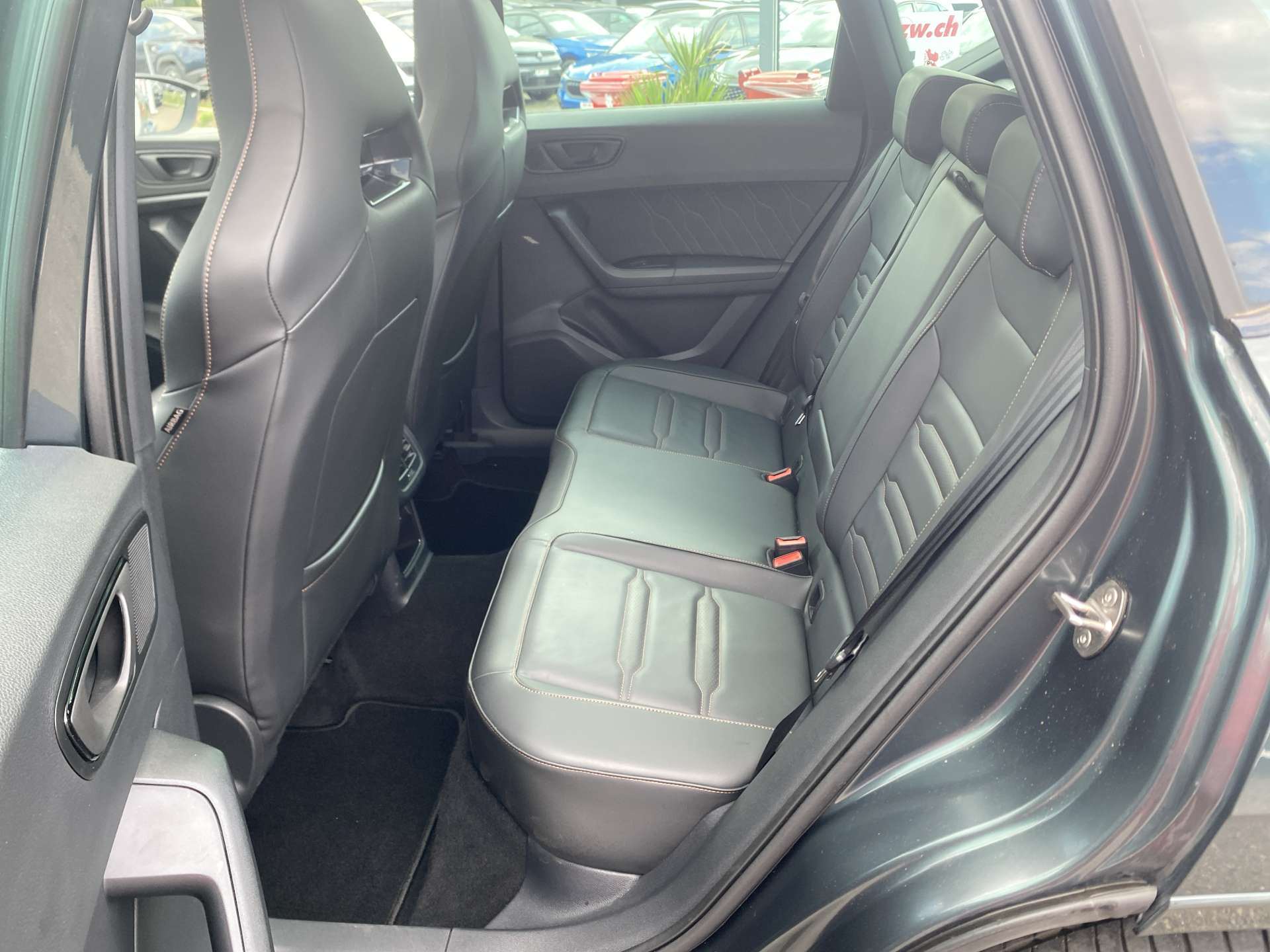 CUPRA Ateca 2.0TSI VZ 4Drive 300PS DSG-Automat-image-6