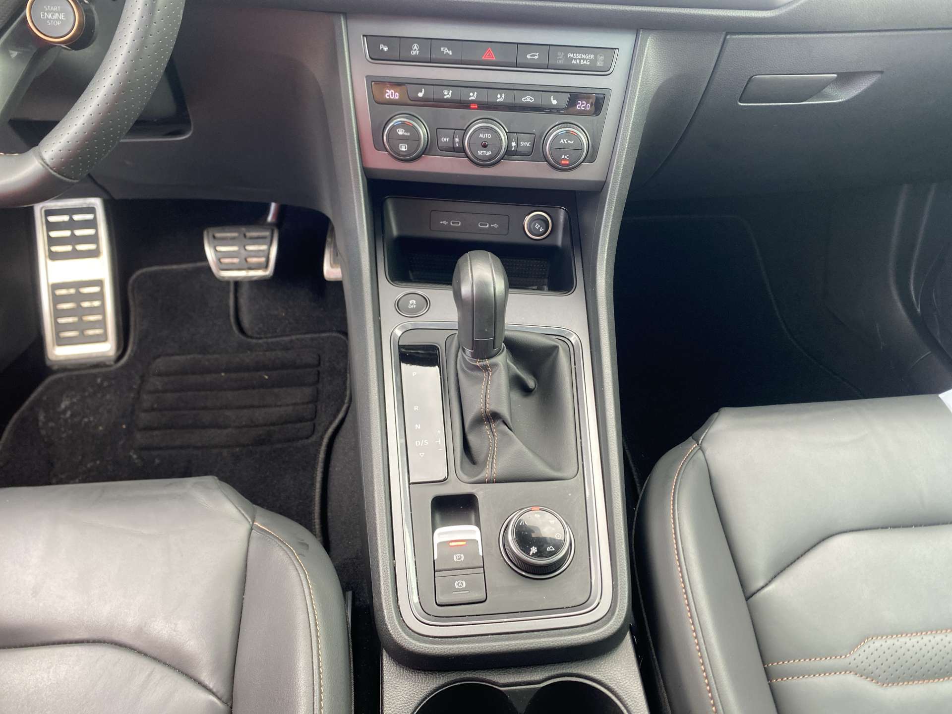 CUPRA Ateca 2.0TSI VZ 4Drive 300PS DSG-Automat-image-11