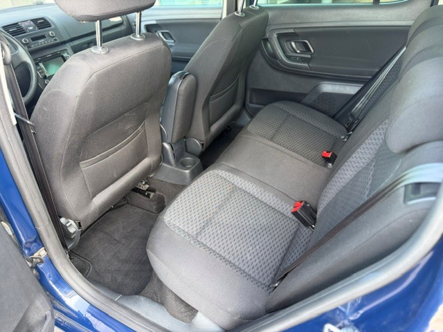 SKODA Fabia 1.2 TSI Ambiente-image-5