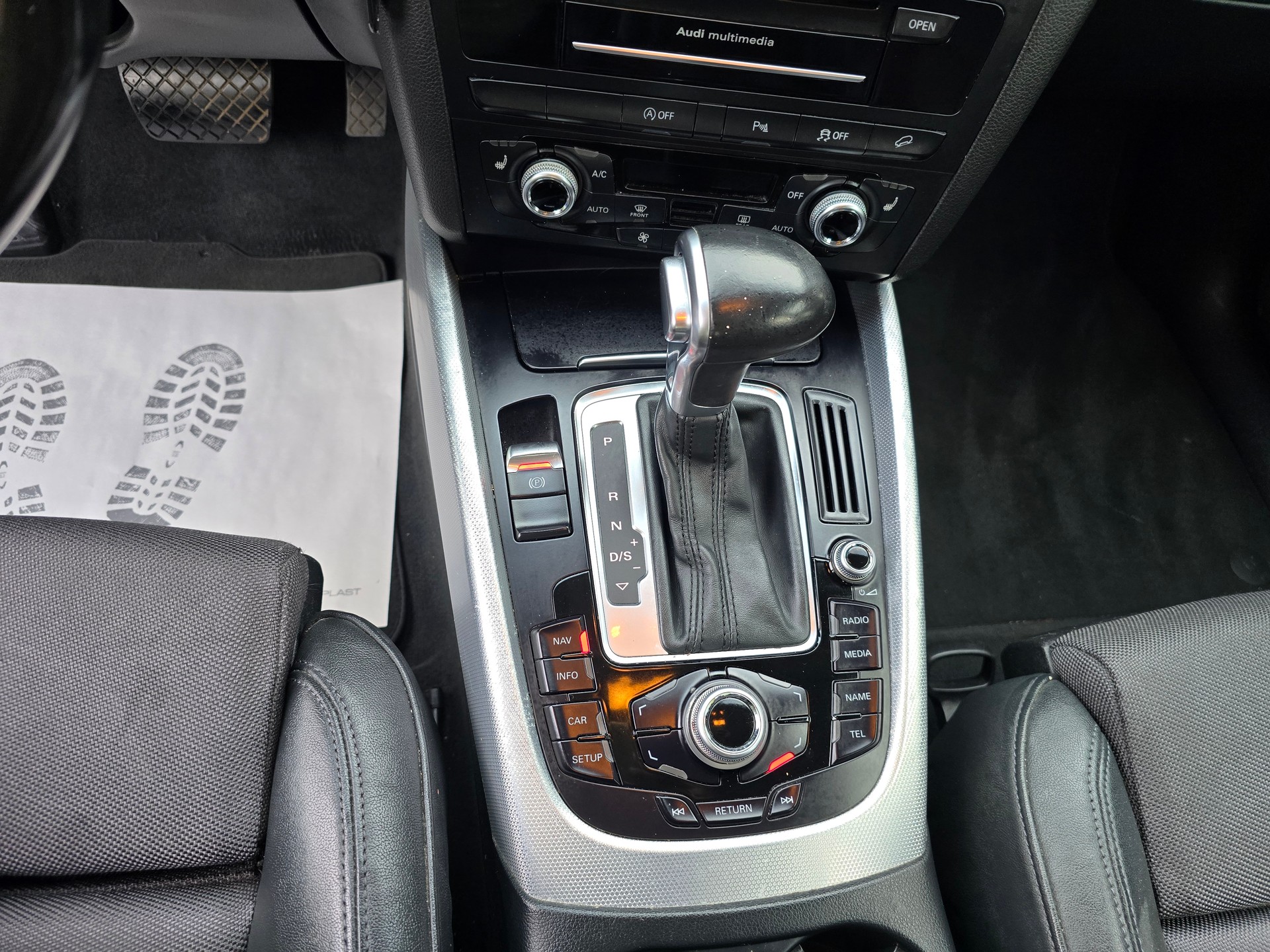 AUDI Q5 2.0 TDI quattro S-tronic-image-15