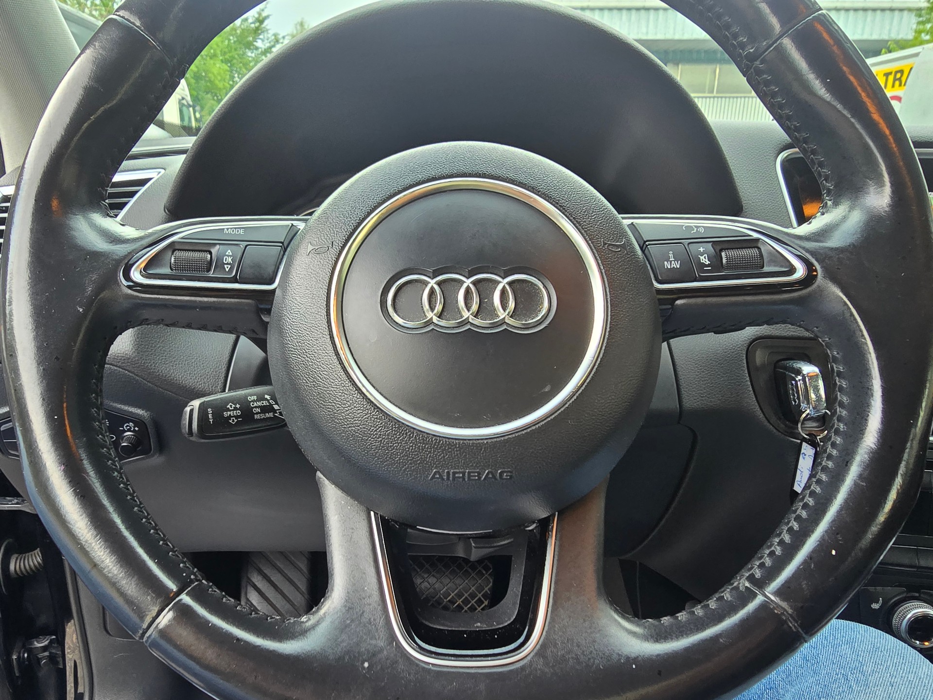 AUDI Q5 2.0 TDI quattro S-tronic-image-17