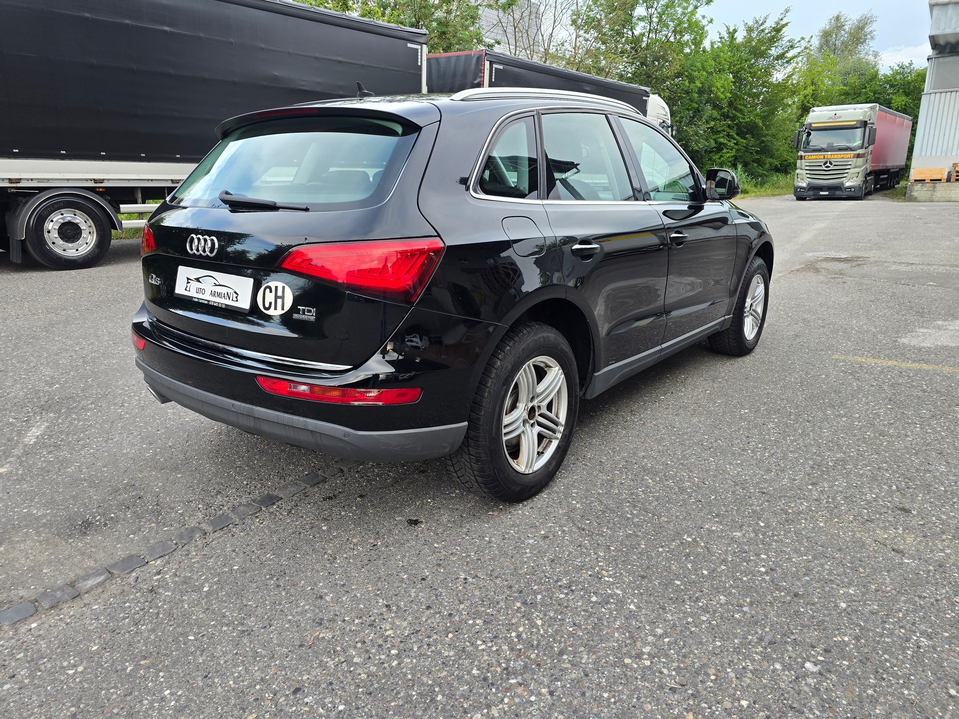 AUDI Q5 2.0 TDI quattro S-tronic-image-4