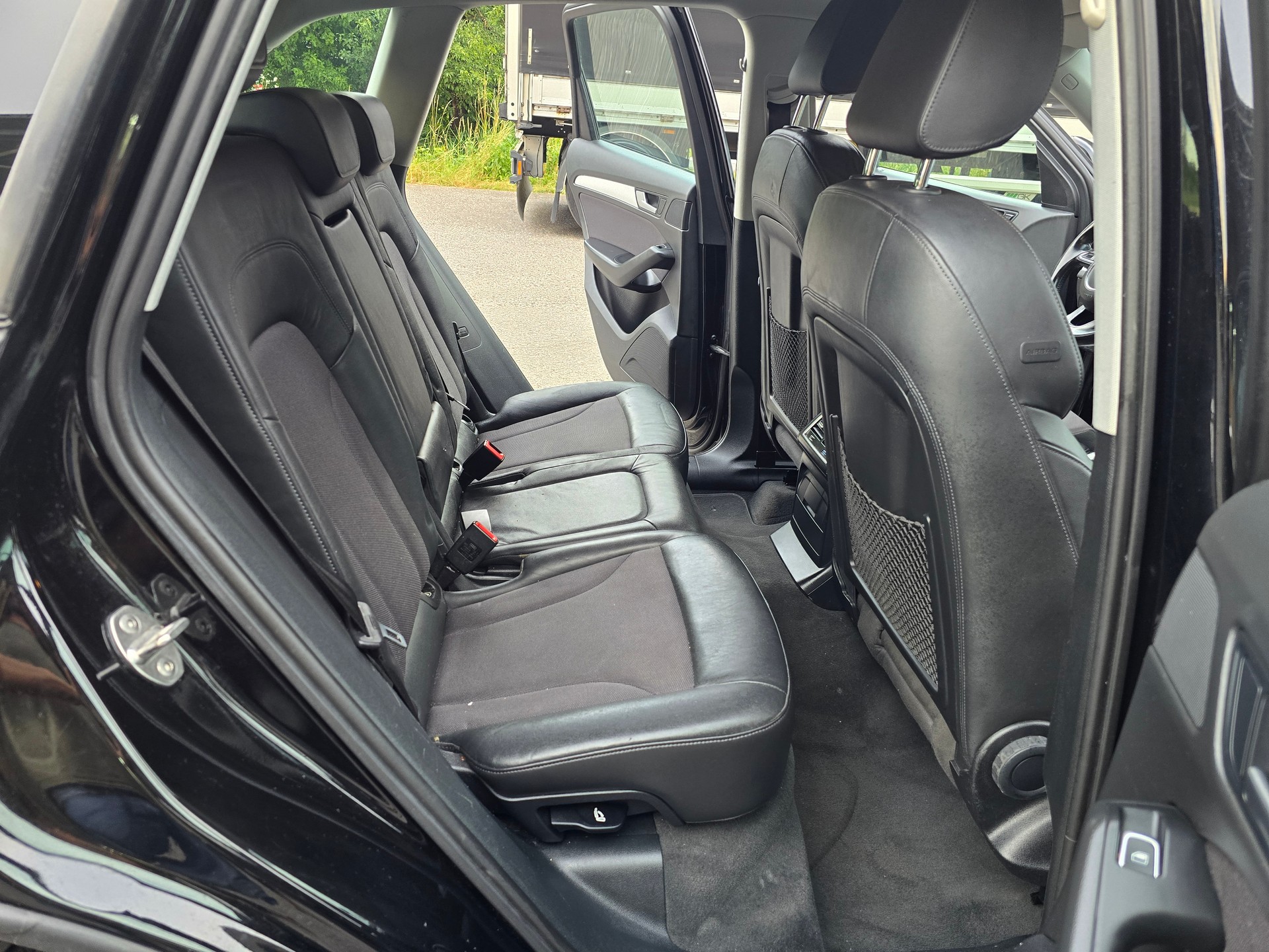 AUDI Q5 2.0 TDI quattro S-tronic-image-14