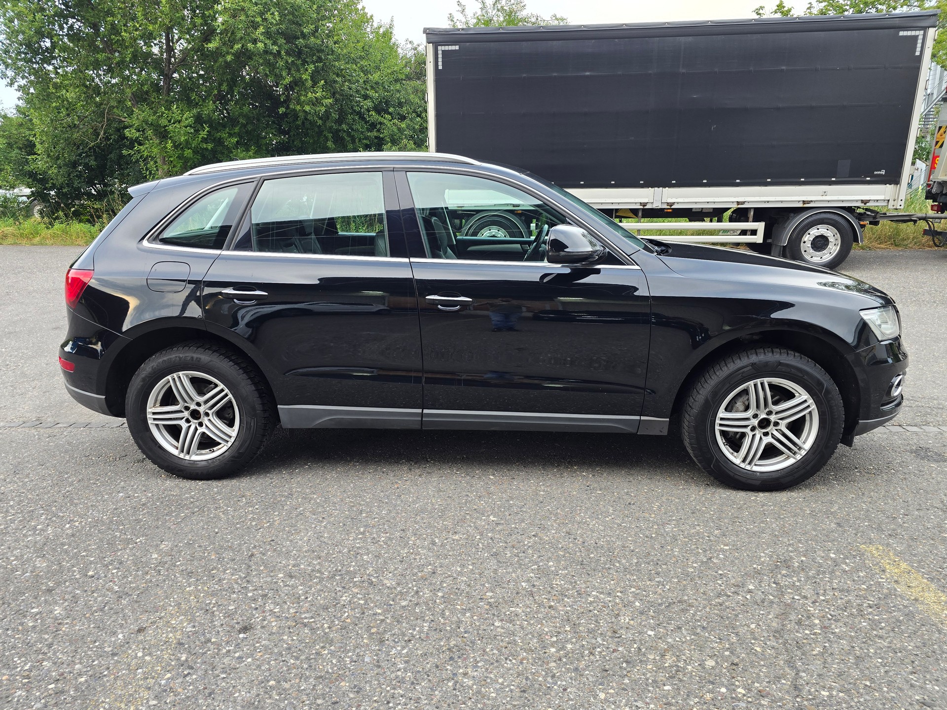AUDI Q5 2.0 TDI quattro S-tronic-image-7