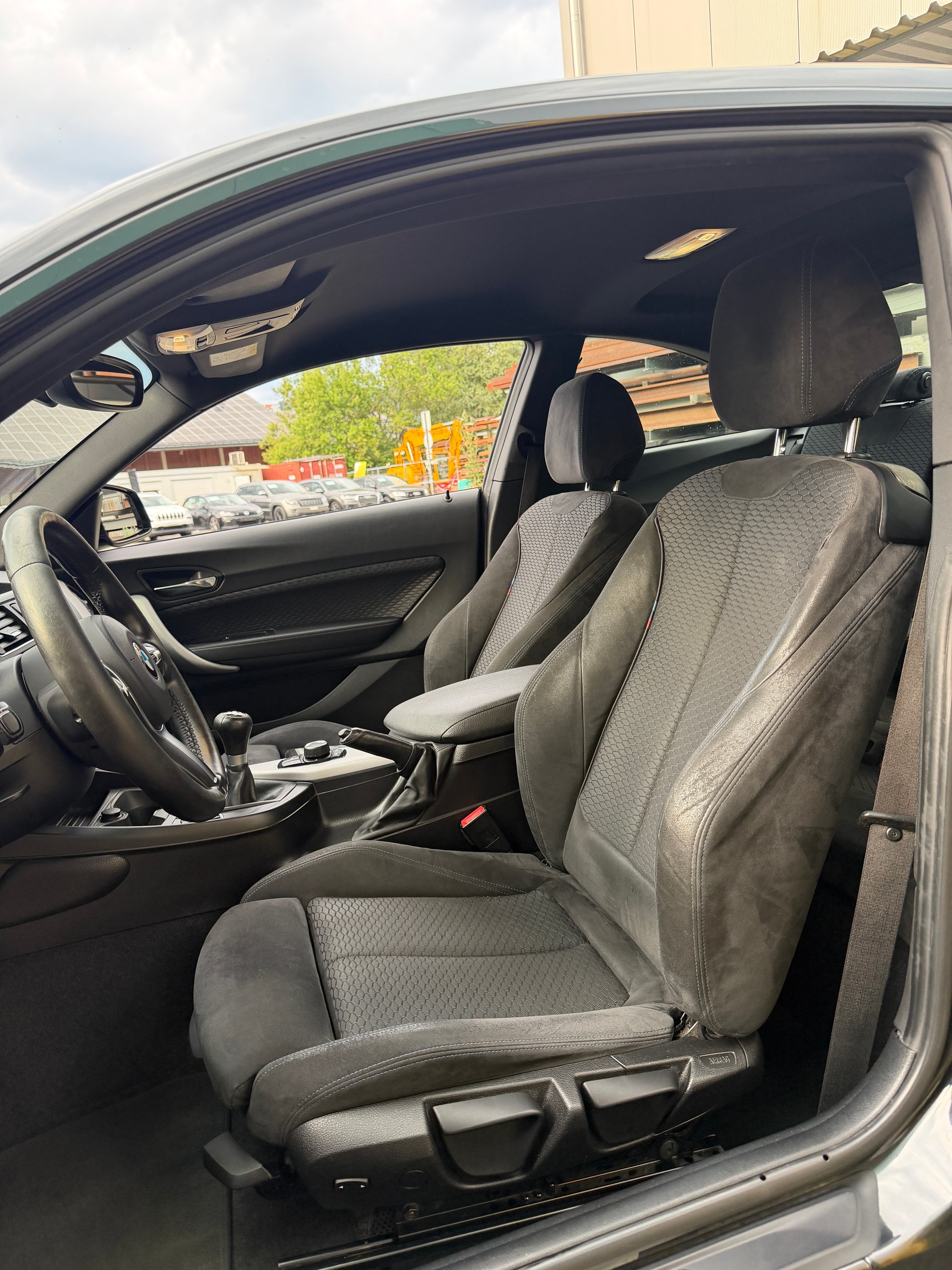 BMW M240i-image-9
