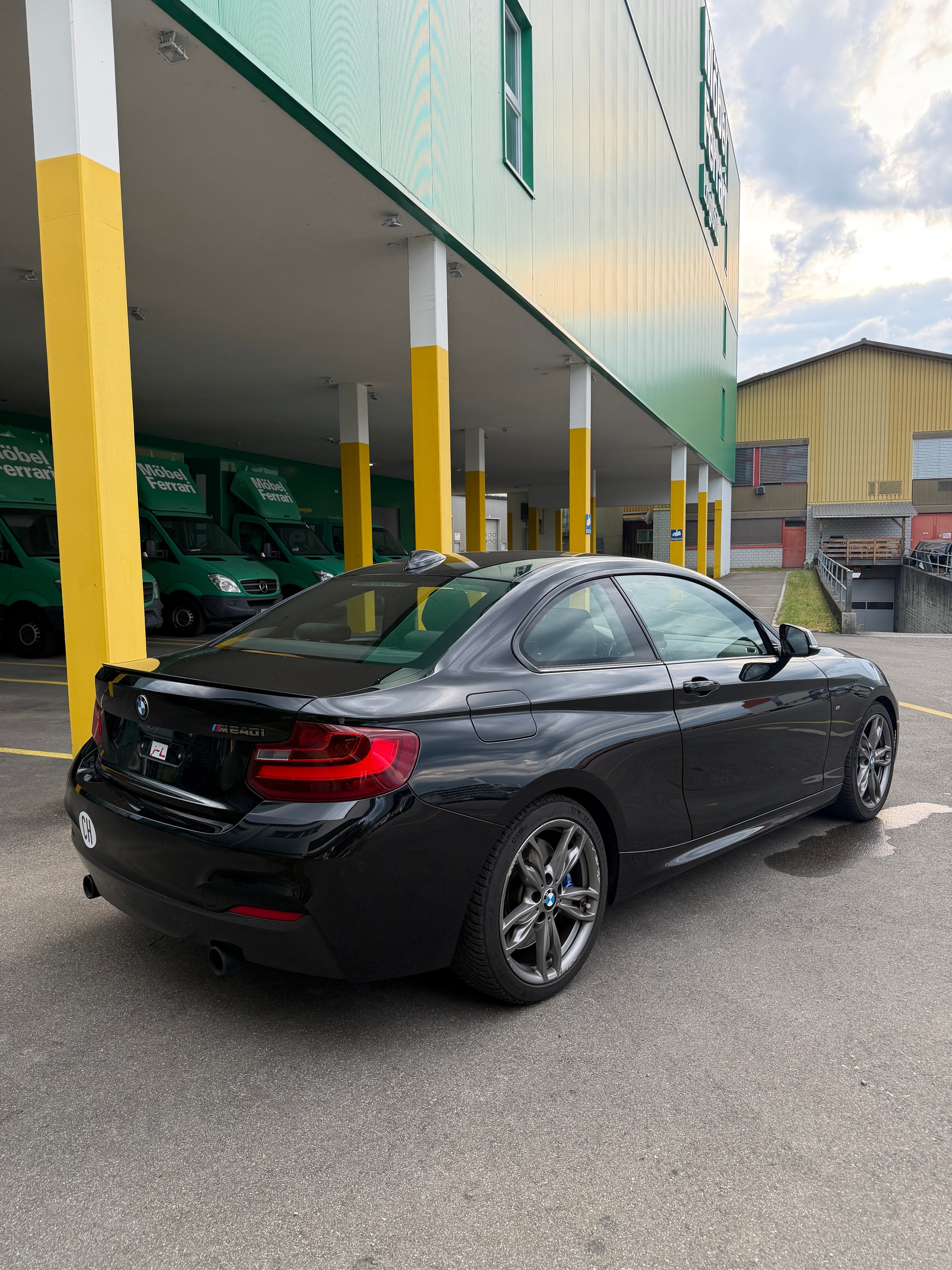 BMW M240i-image-6