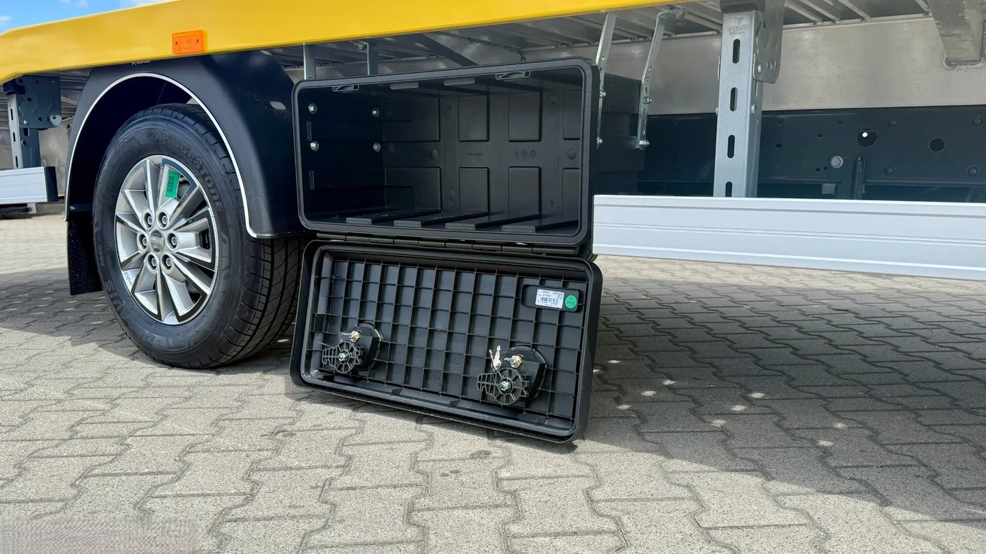 IVECO 35 S 18H A8 Autotransporter-image-4