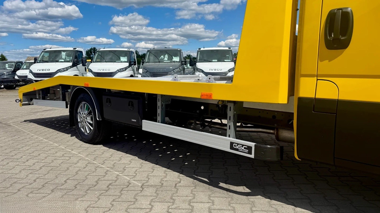 IVECO 35 S 18H A8 Autotransporter-image-3