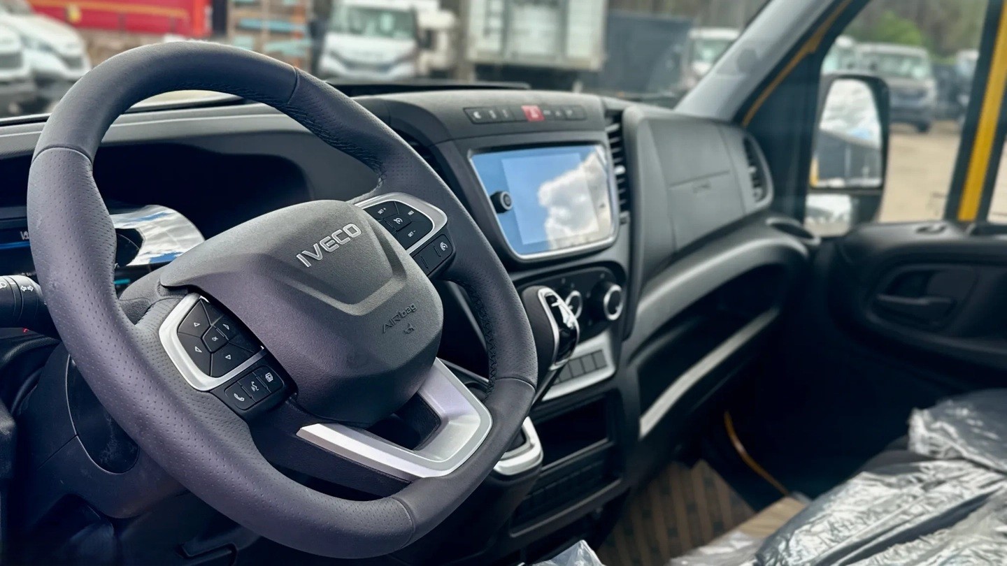 IVECO 35 S 18H A8 Autotransporter-image-8