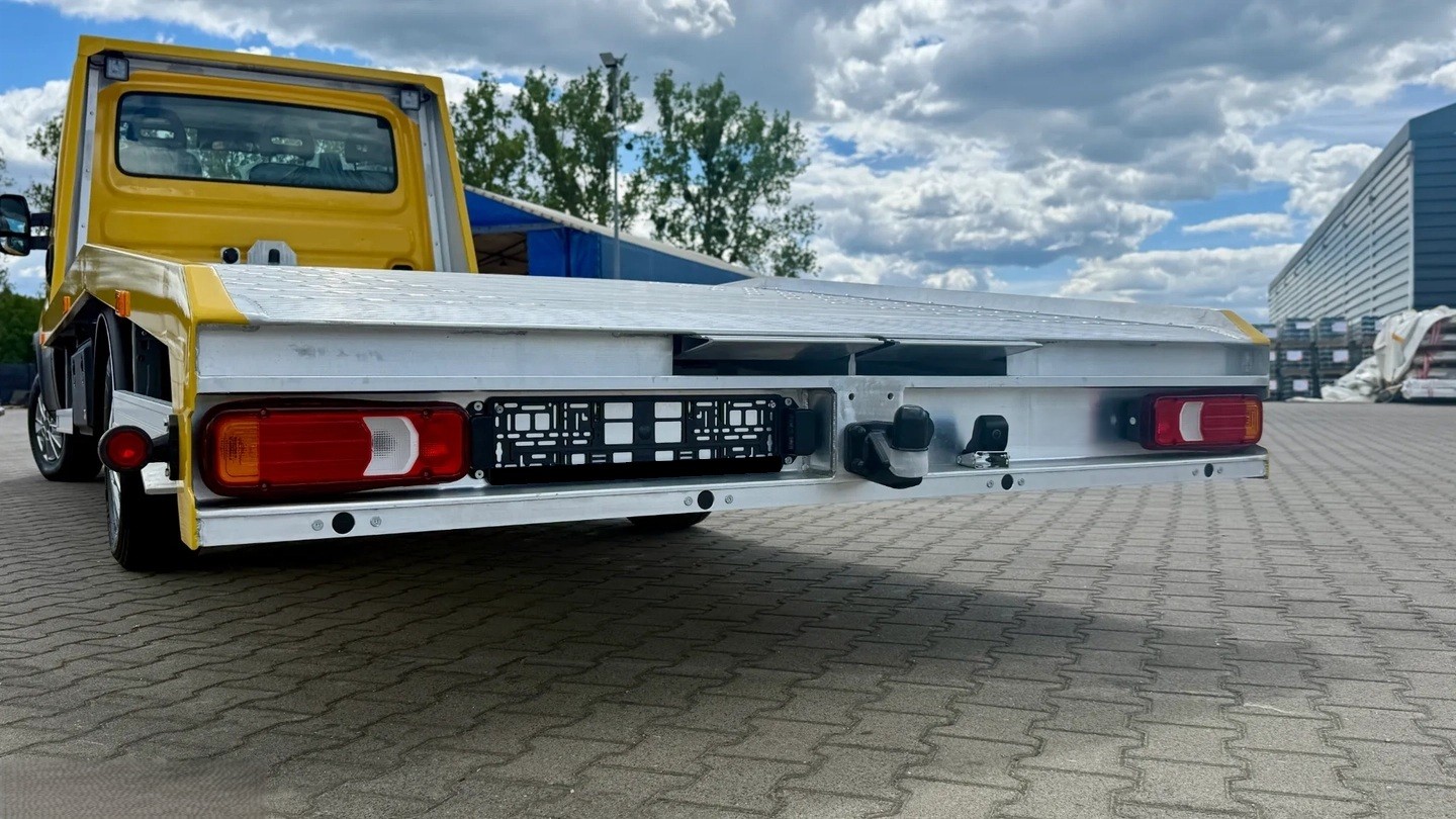 IVECO 35 S 18H A8 Autotransporter-image-6