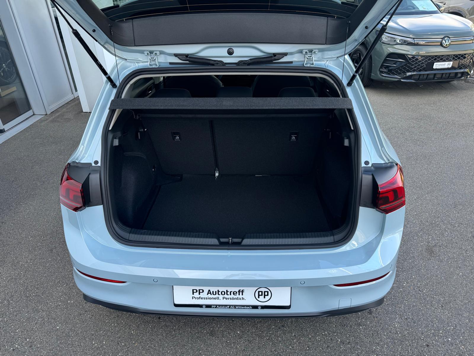 VW Golf 1.5 e TSI mHEV Value DSG-image-4