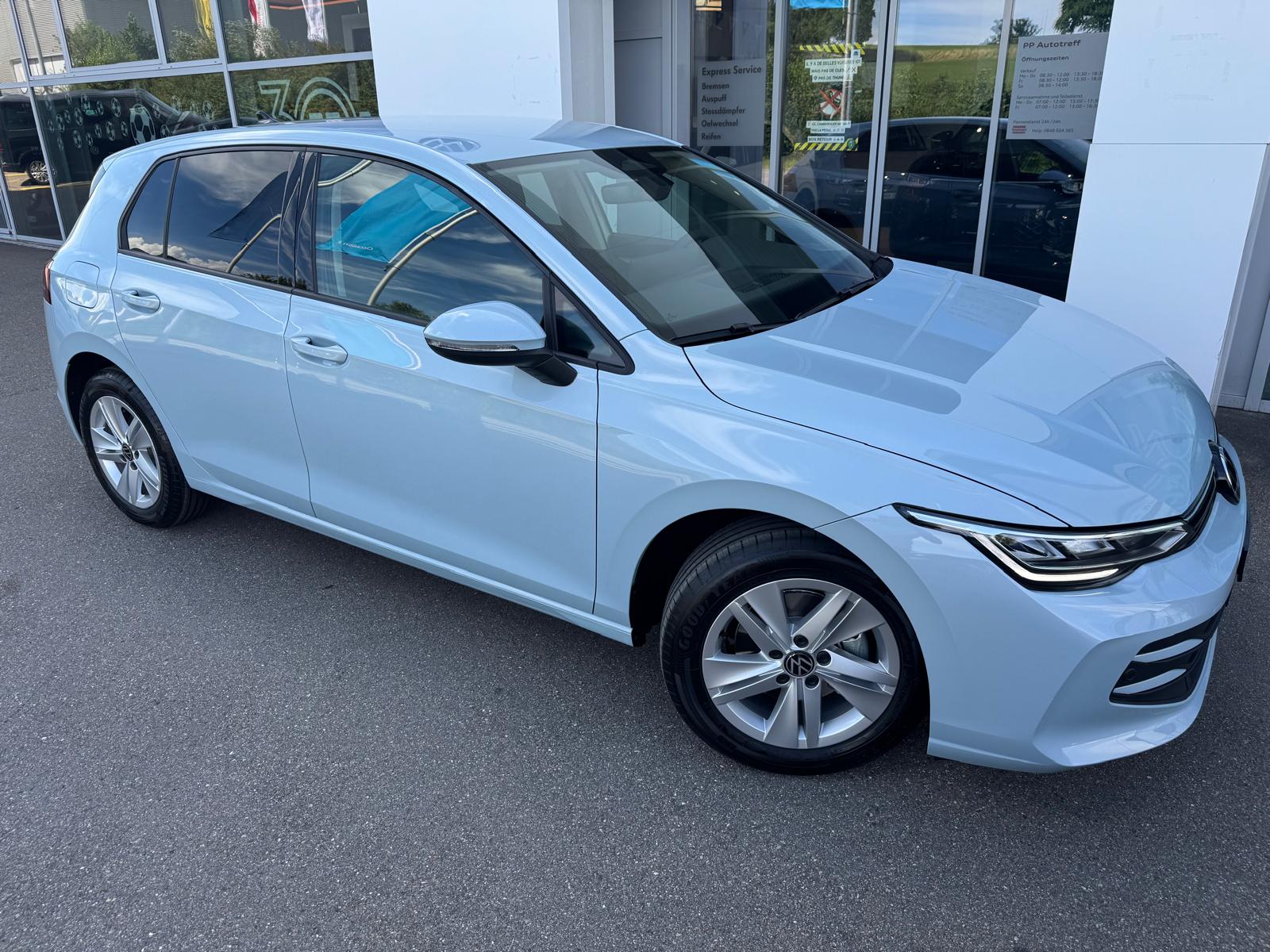 VW Golf 1.5 e TSI mHEV Value DSG-image-1