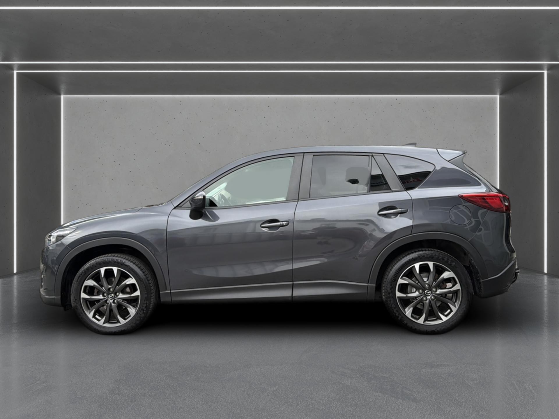 MAZDA CX-5 2.2 D HP Revolution AWD-showroom-element-3