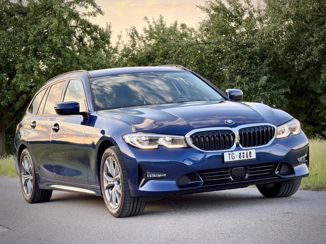 BMW 320d xDrive-image-0