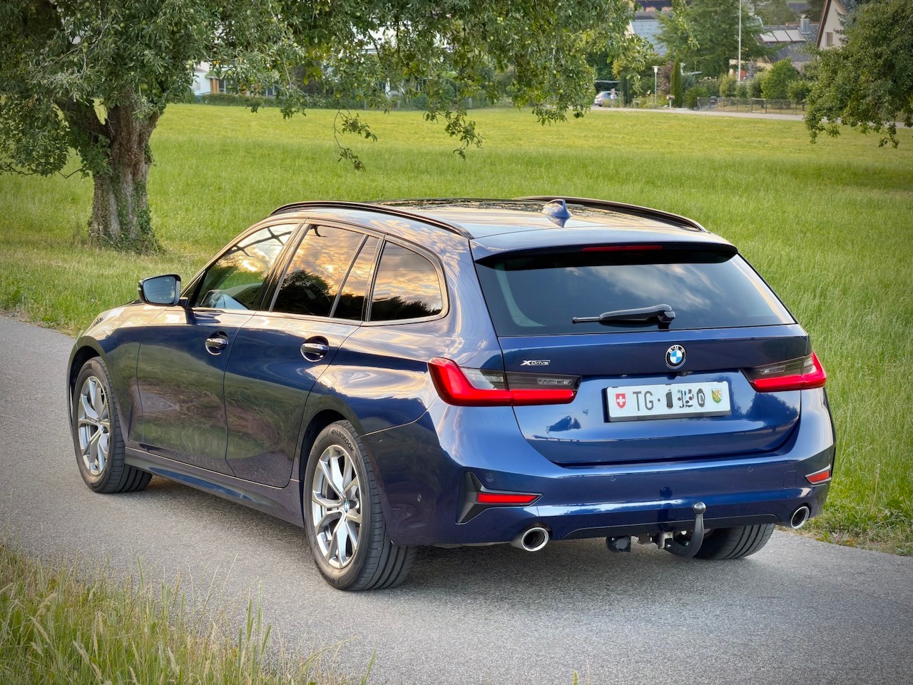 BMW 320d xDrive-image-3