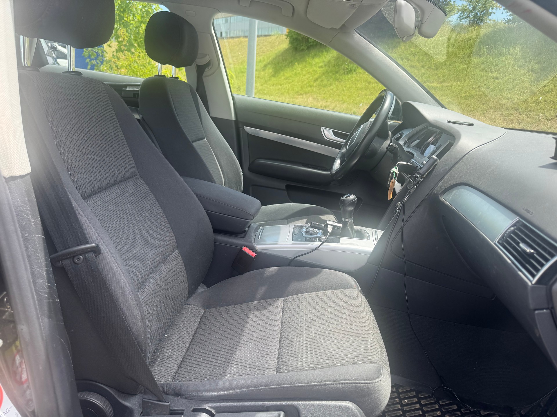 AUDI A6 Avant 2.8 V6 FSI-image-6