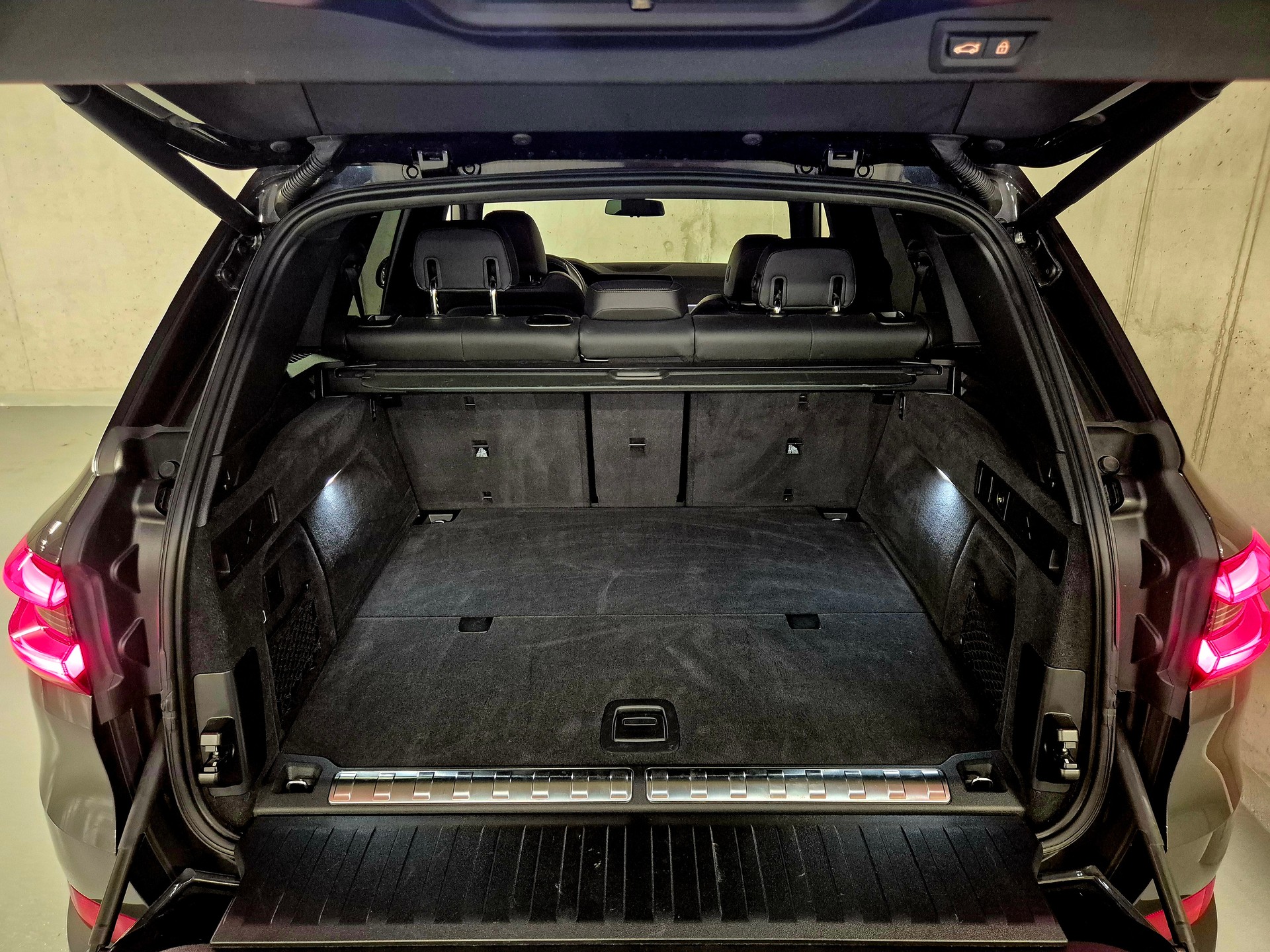 BMW X5 xDrive45e xLine Steptronic-image-19