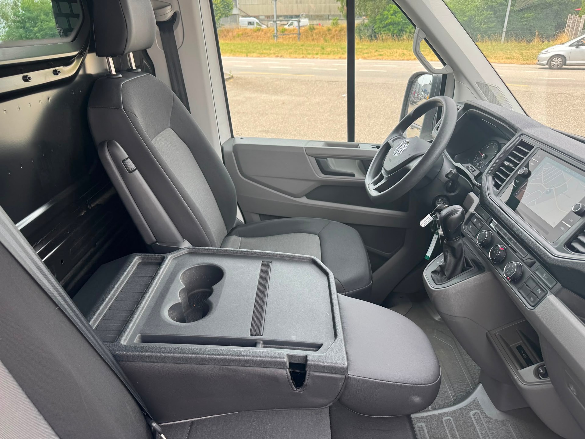 VW Crafter 35 2.0 TDI L3 Automat mit Klima-image-10