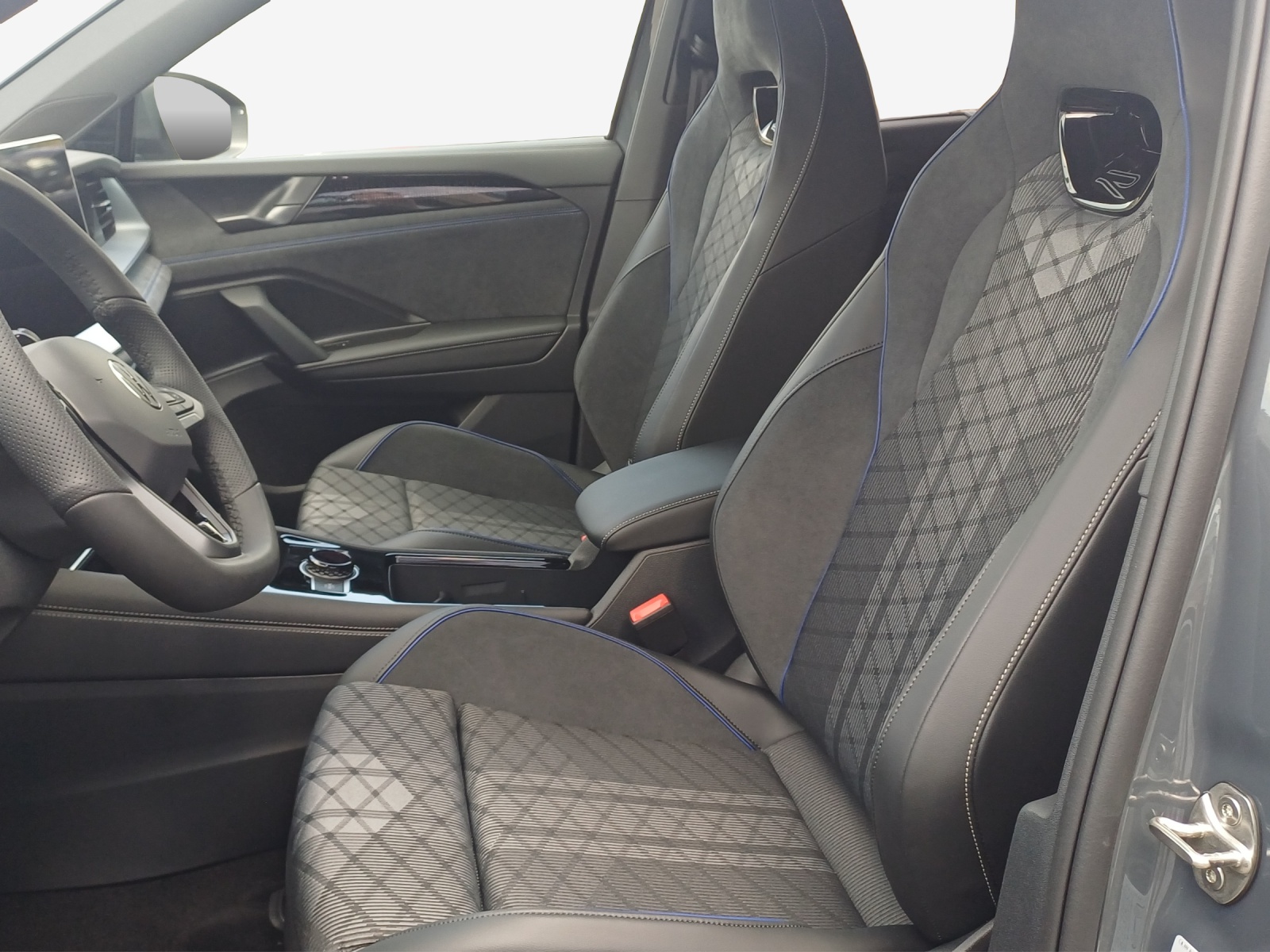 VW Tayron 2.0 TDI SCR R-Line 4Motion DSG-image-7