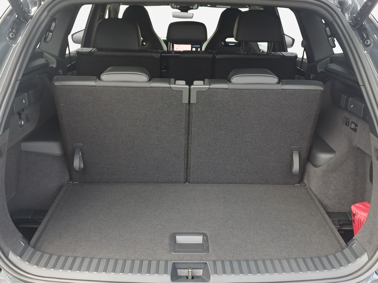 VW Tayron 2.0 TDI SCR R-Line 4Motion DSG-image-12