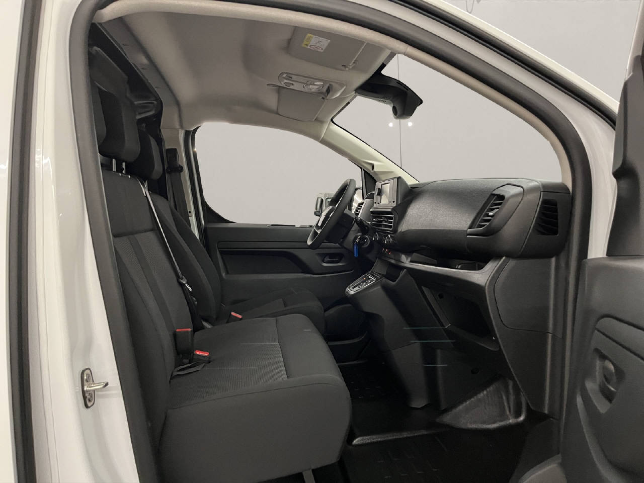 PEUGEOT Expert Kaw. Standard 2.2 BlueHDi 150 S/S-image-12