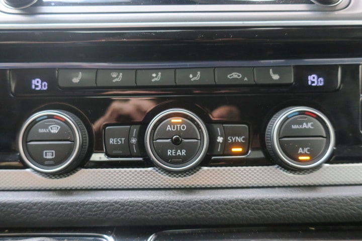VW T6 Multivan 2.0 Bi-TDI Highline 4Motion DSG-image-12