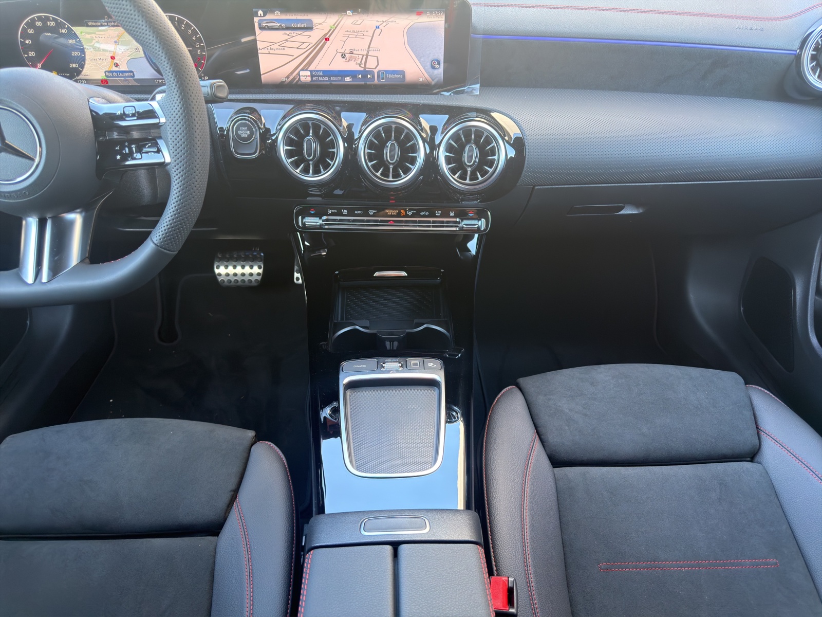 MERCEDES-BENZ CLA 250 e 8G-DCT EQ Star-image-11