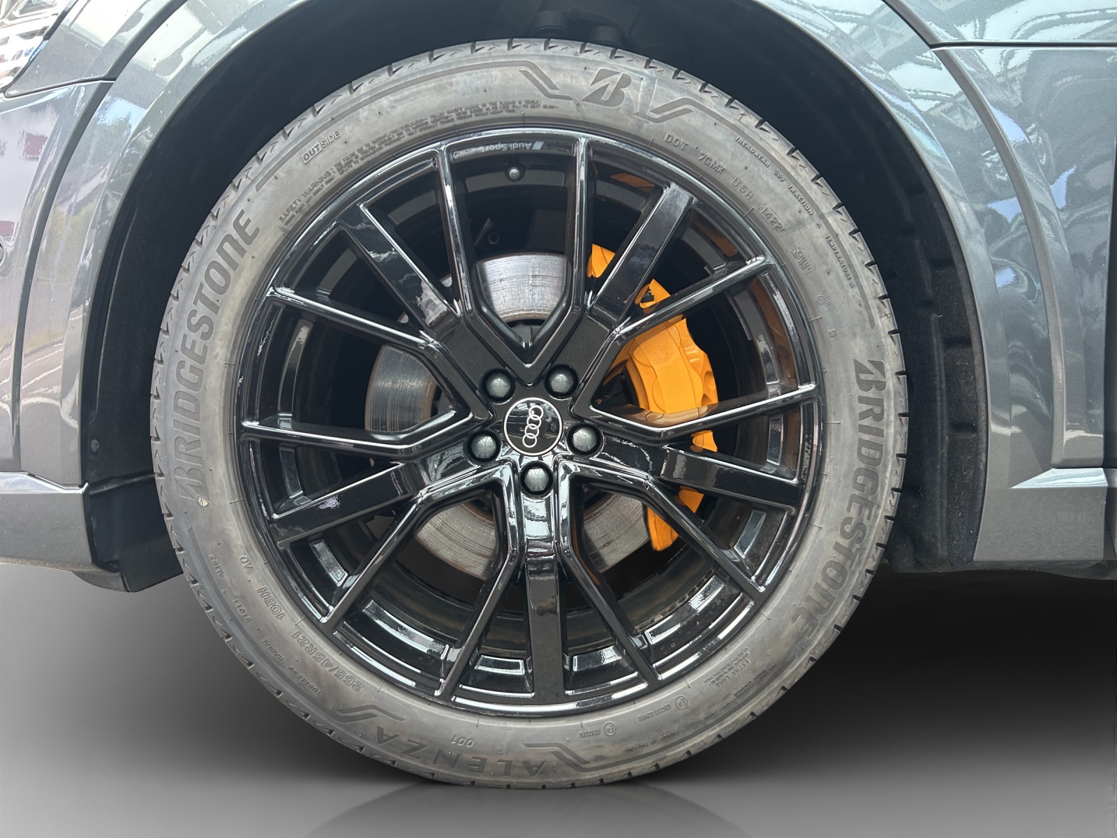 AUDI e-tron 55 S Line Black Edition quattro-image-13