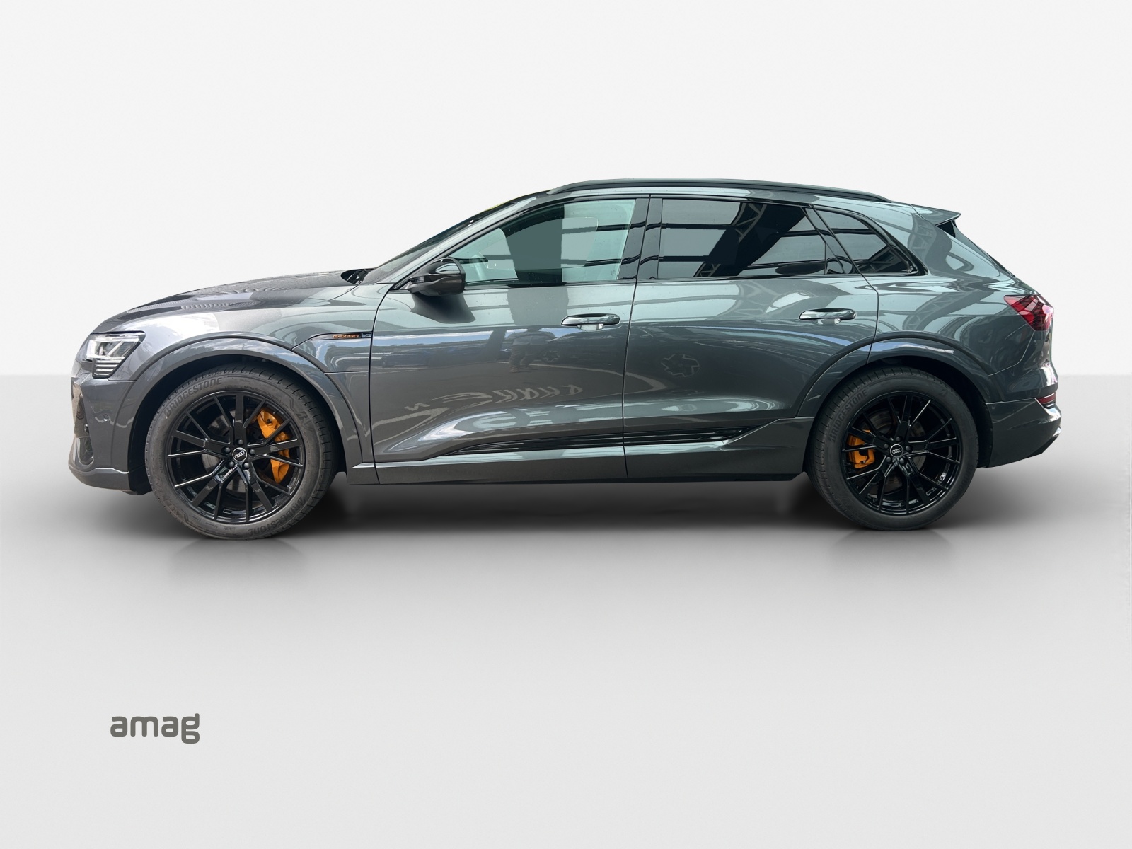 AUDI e-tron 55 S Line Black Edition quattro-image-1