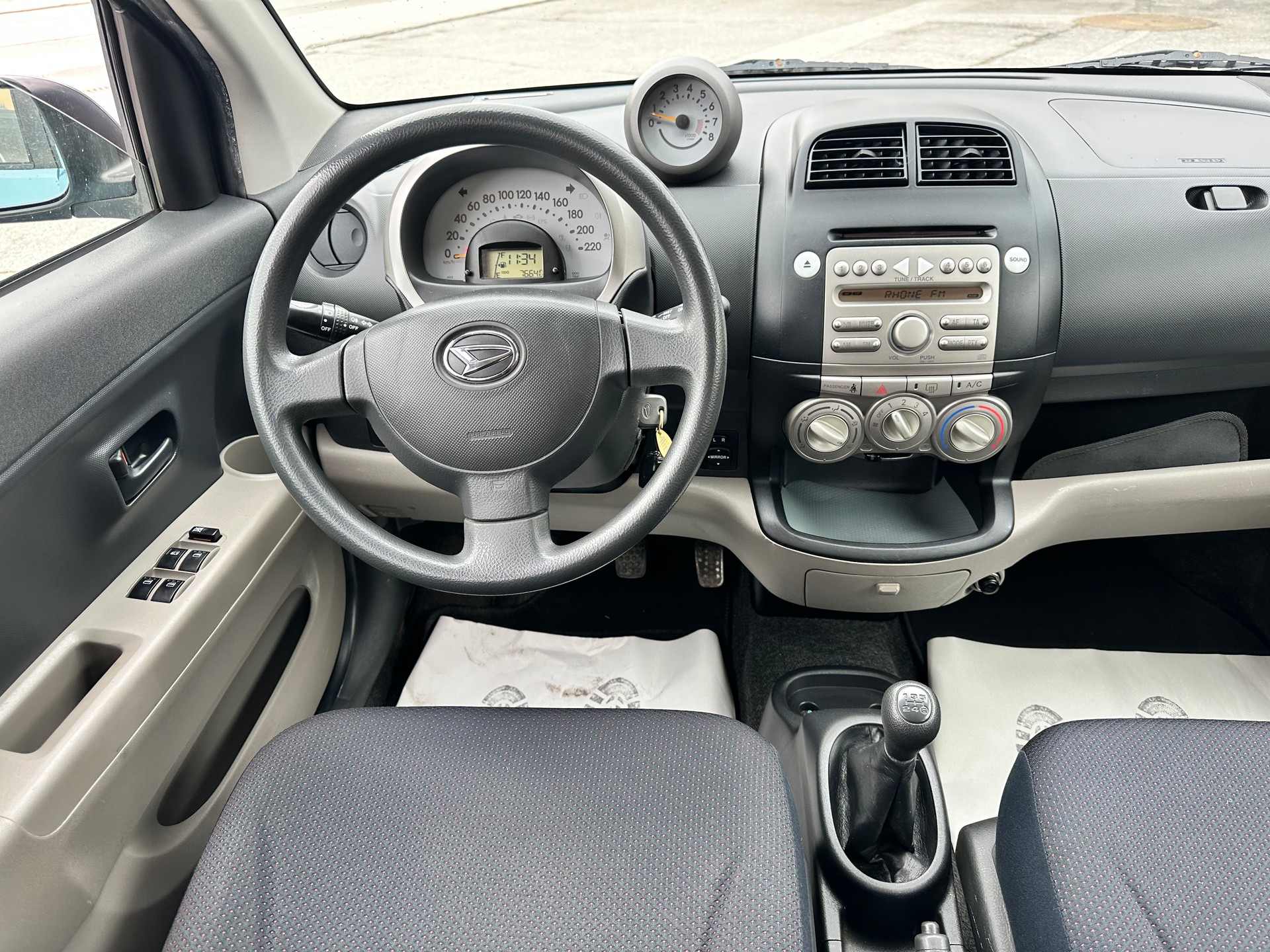 DAIHATSU Sirion 1.3 S eco-4WD-image-12