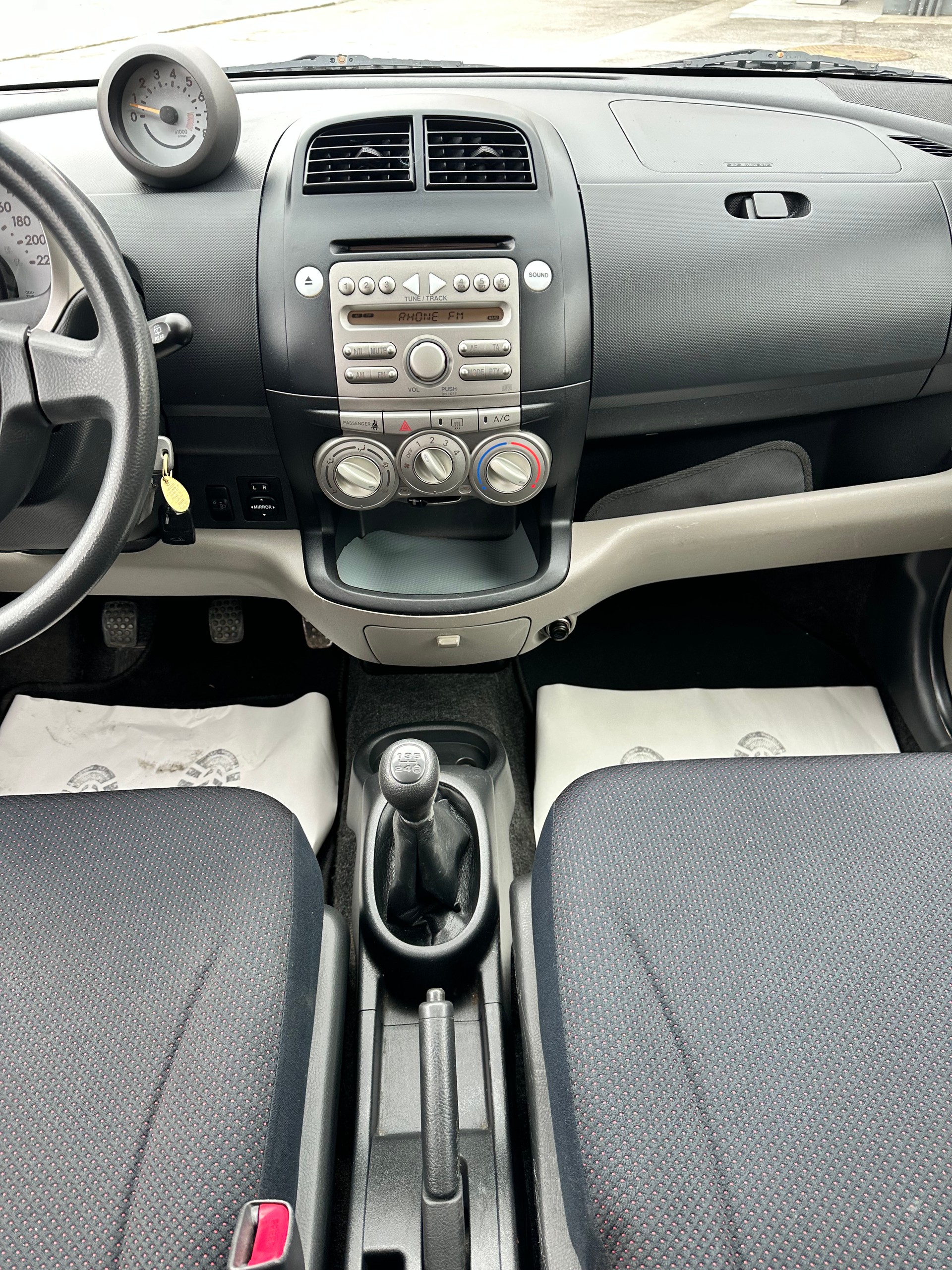 DAIHATSU Sirion 1.3 S eco-4WD-image-13