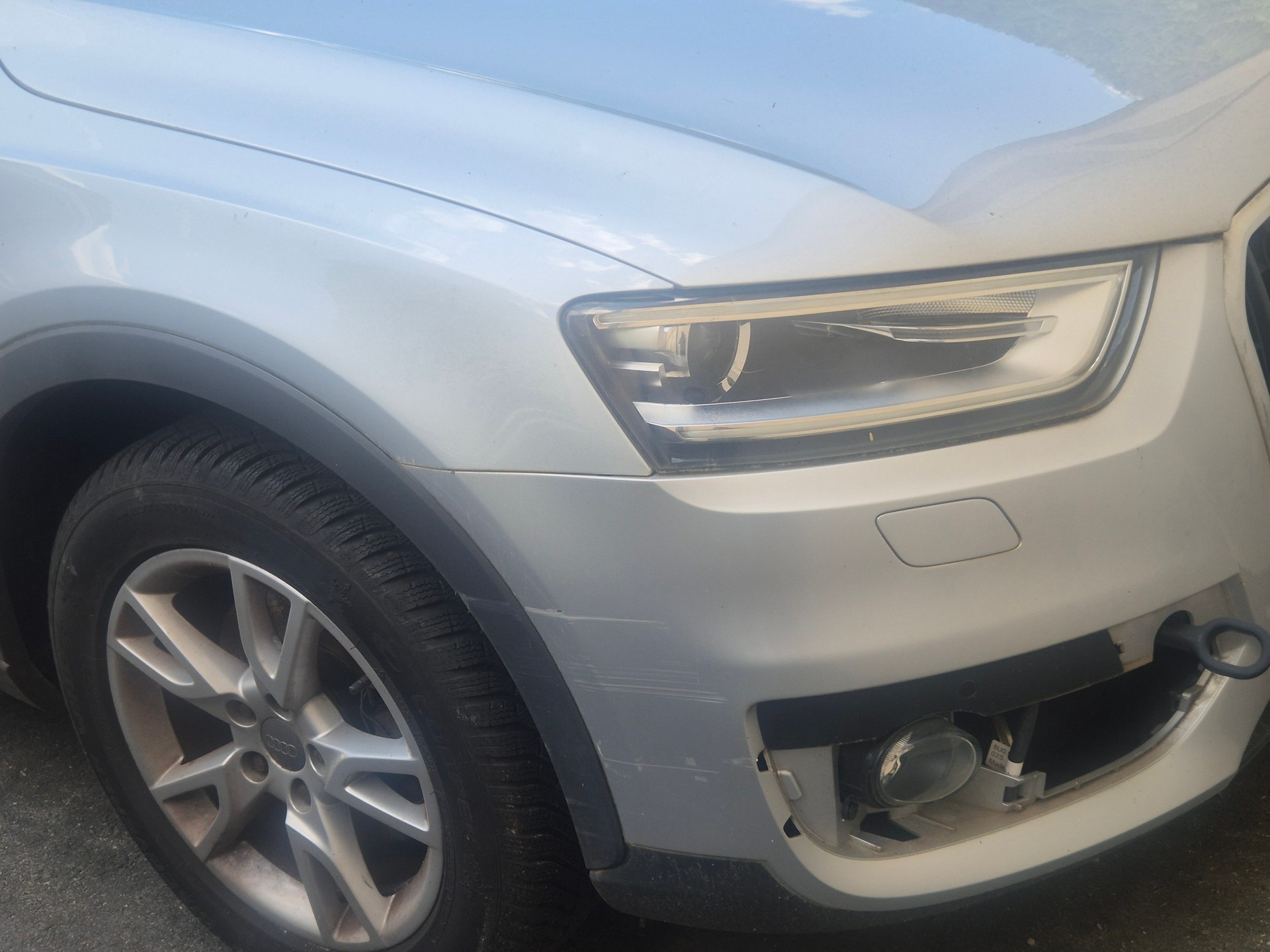 AUDI Q3 2.0 TFSI quattro S-tronic-image-6