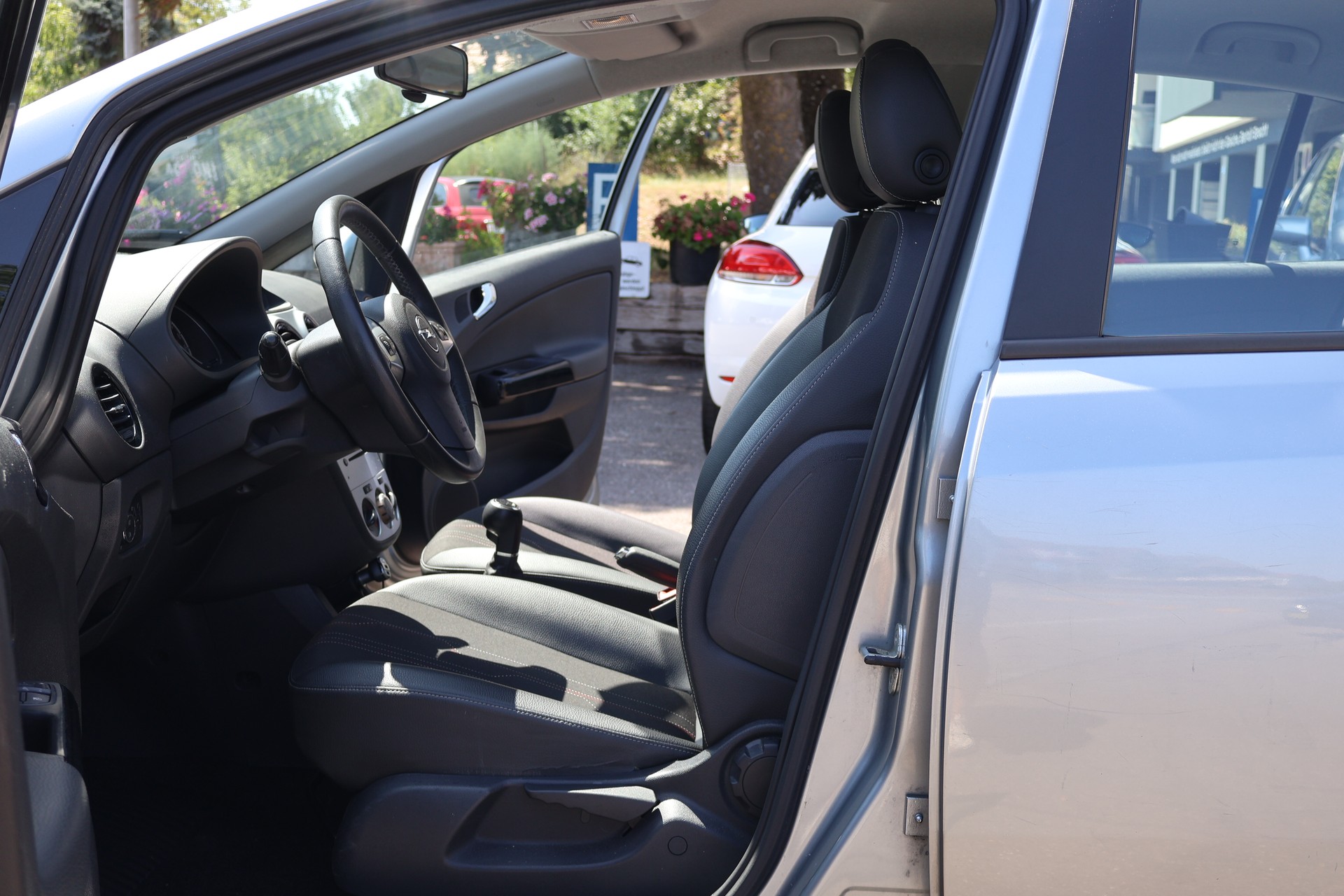 OPEL Corsa 1.4 TP Anniversary Edition-image-11