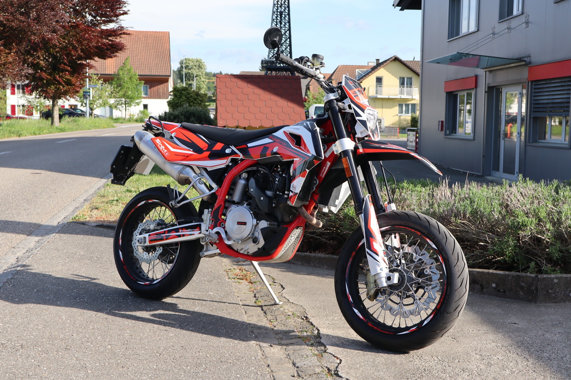 SWM SM 500 R ABS-showroom-element-1