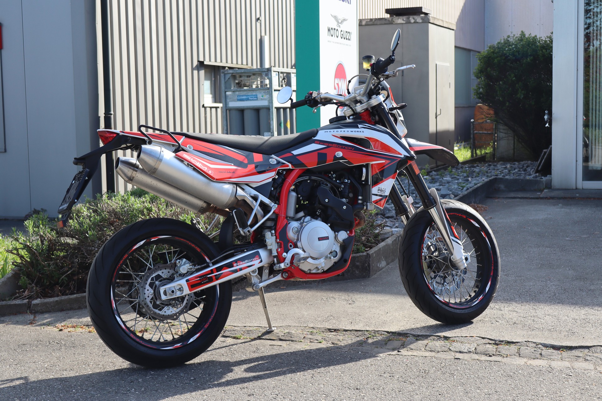 SWM SM 500 R ABS-showroom-element-2