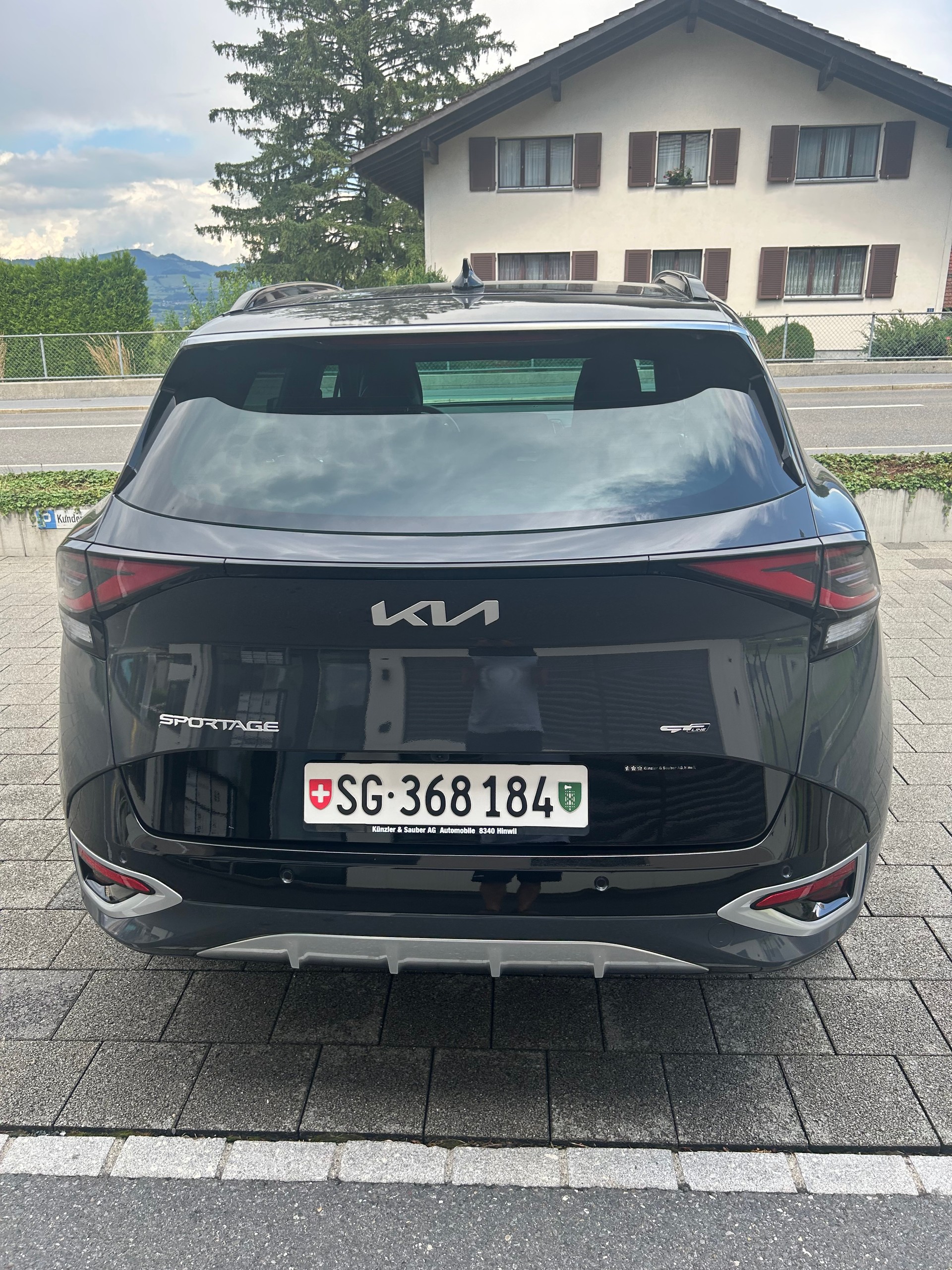 KIA 1.6 T-GDi Hybrid GT-Line-image-2